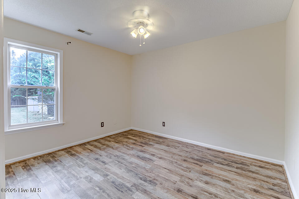 100539152 | Photo 20