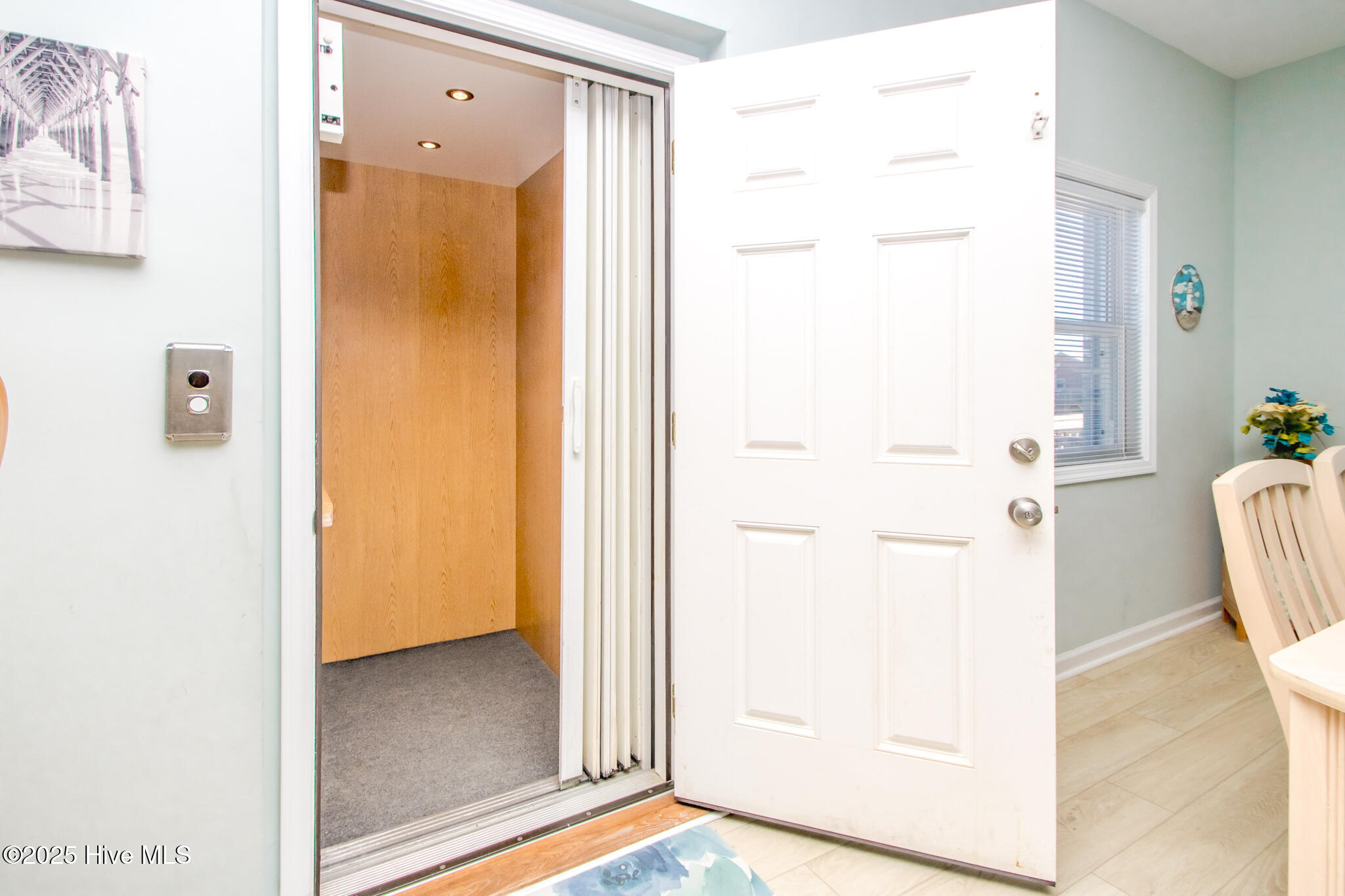 100495072 | Photo 27