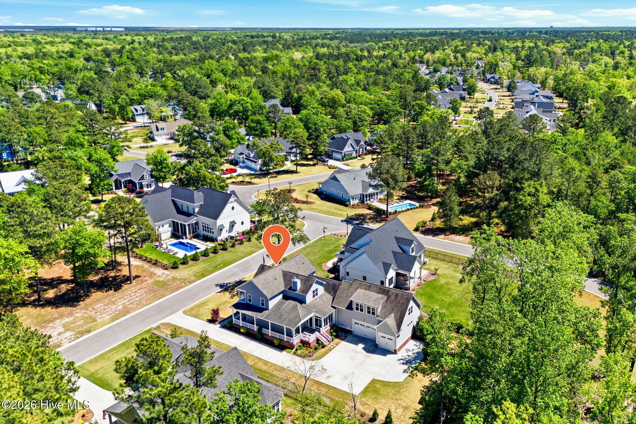 100566822 | Photo 93