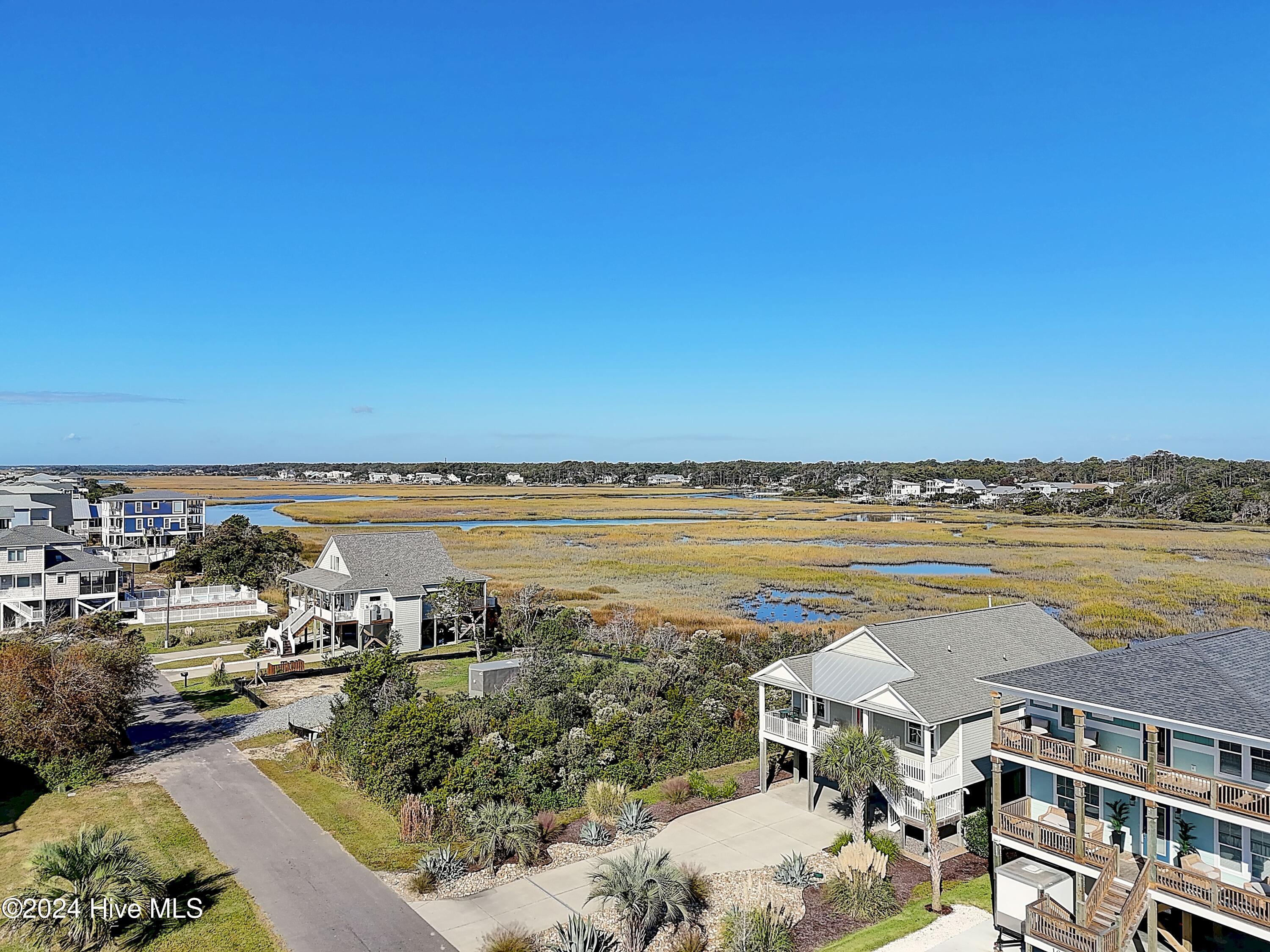 1020 W Pelican Drive, Oak Island, NC 28465 – photo 4: 1020 W Pelican