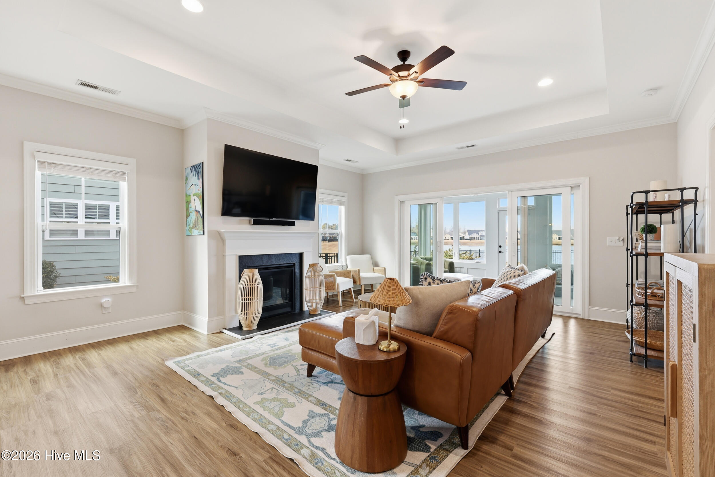 100545228 | Photo 10