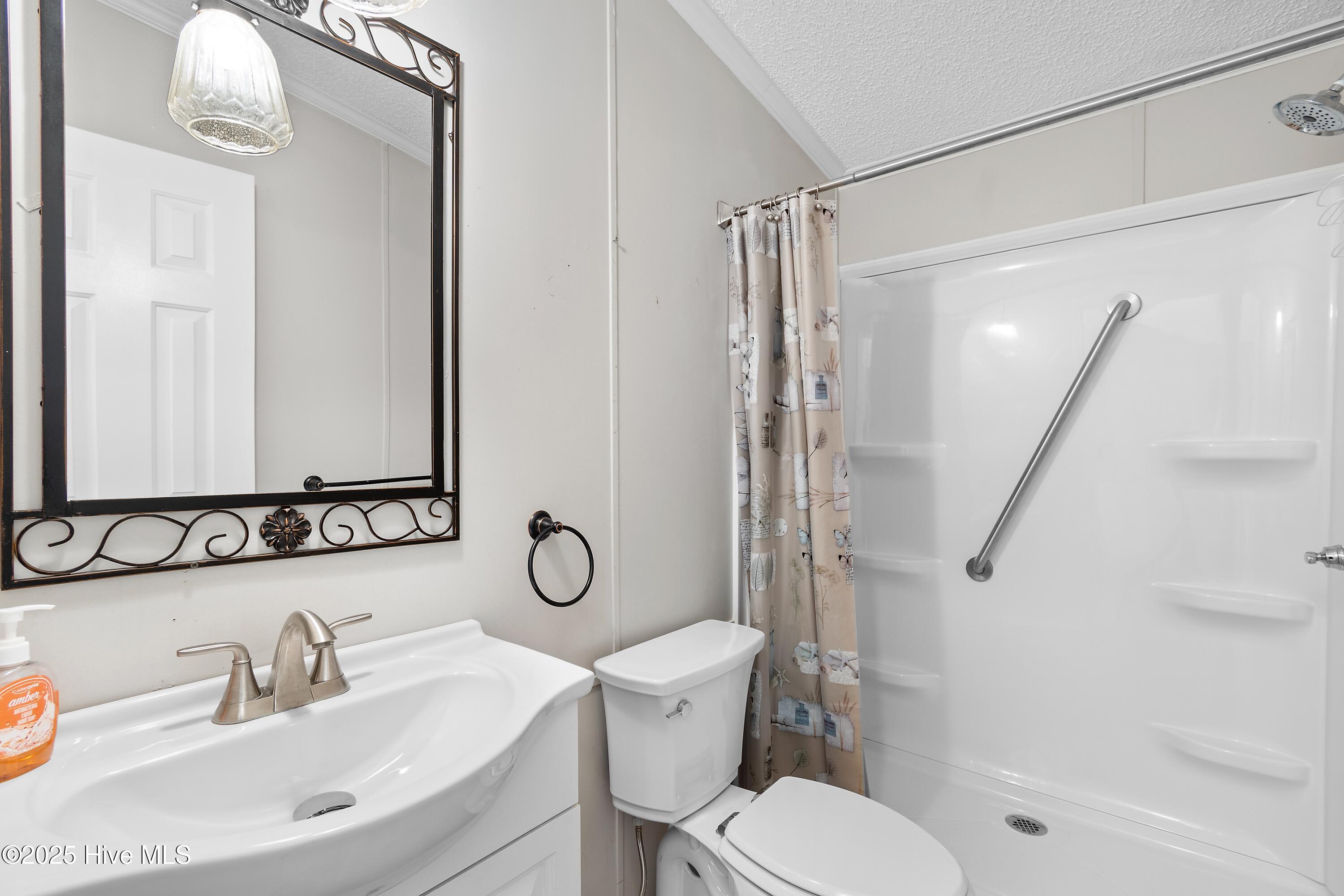 100538927 | Photo 28