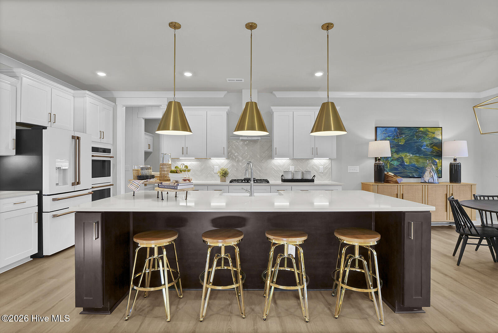 100542605 | Photo 13