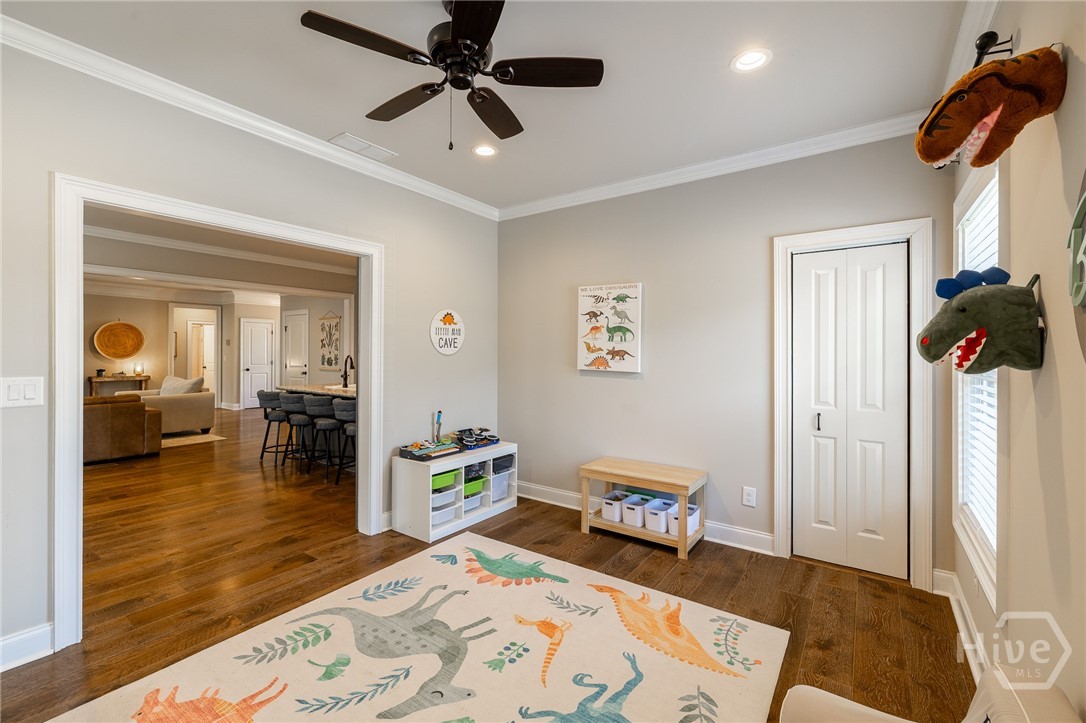 12 Blackthorn Road