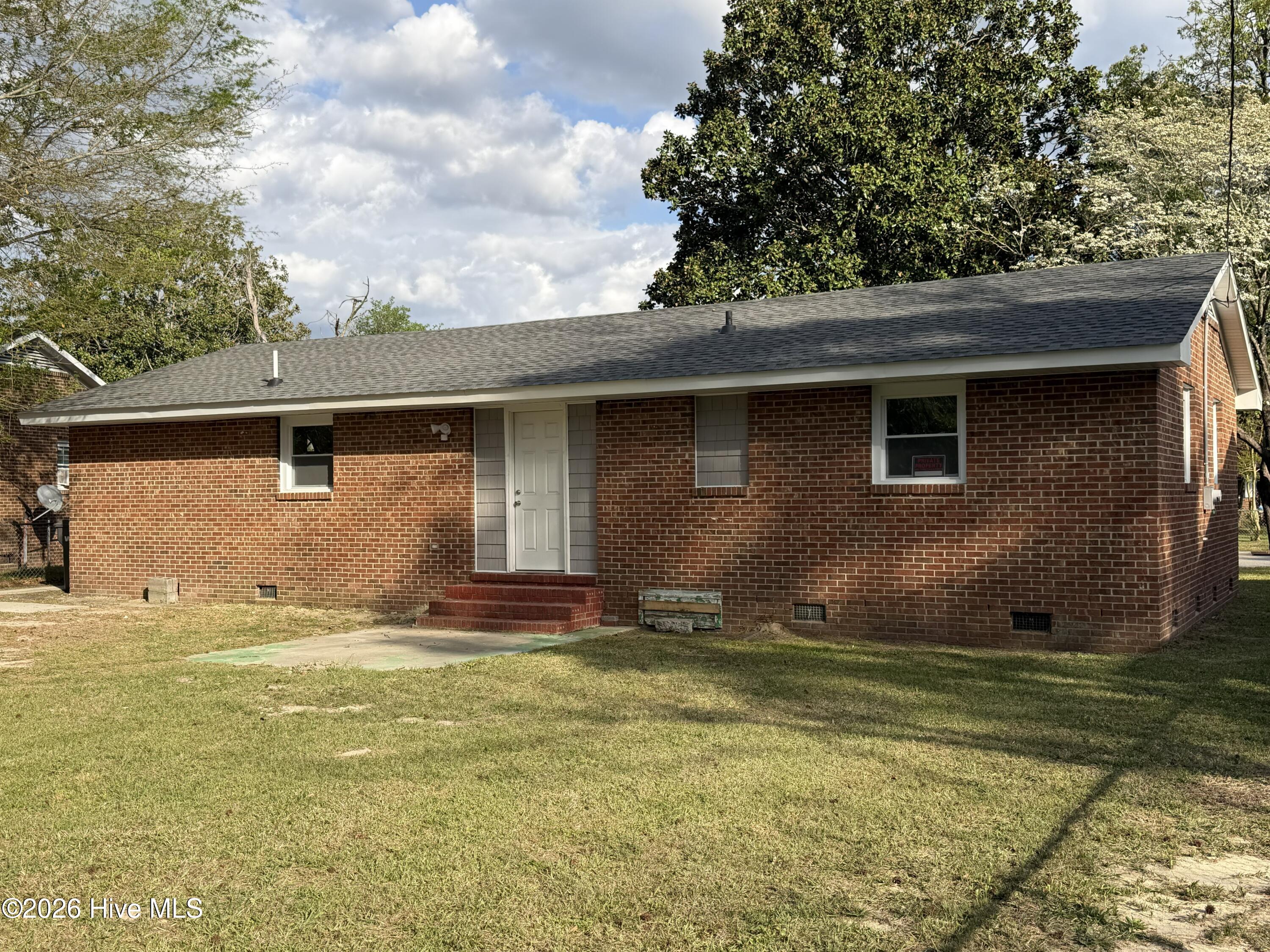 100565098 | Photo 36