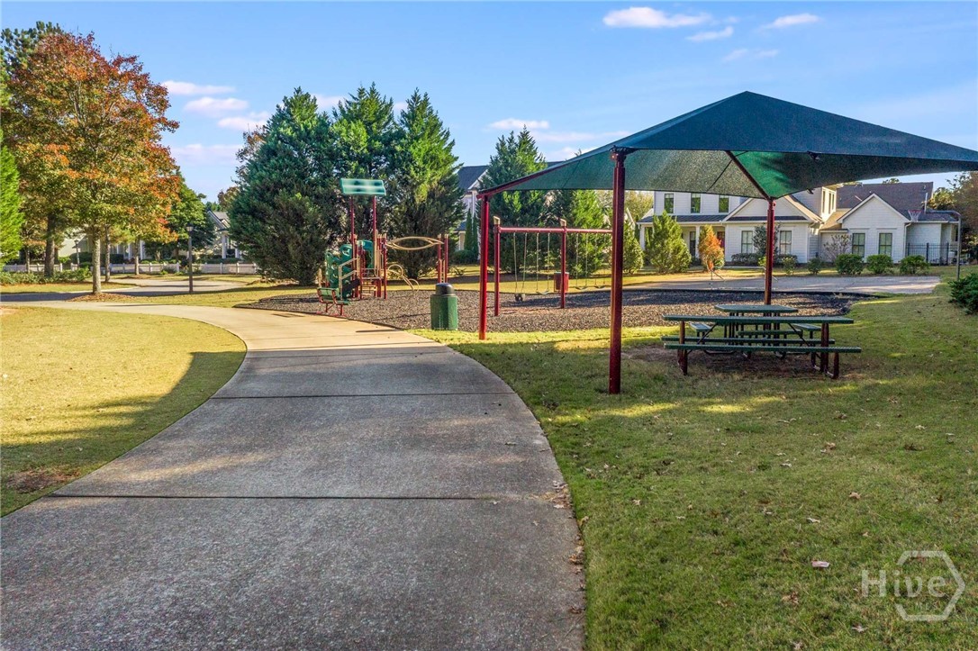 Playground within walking distance