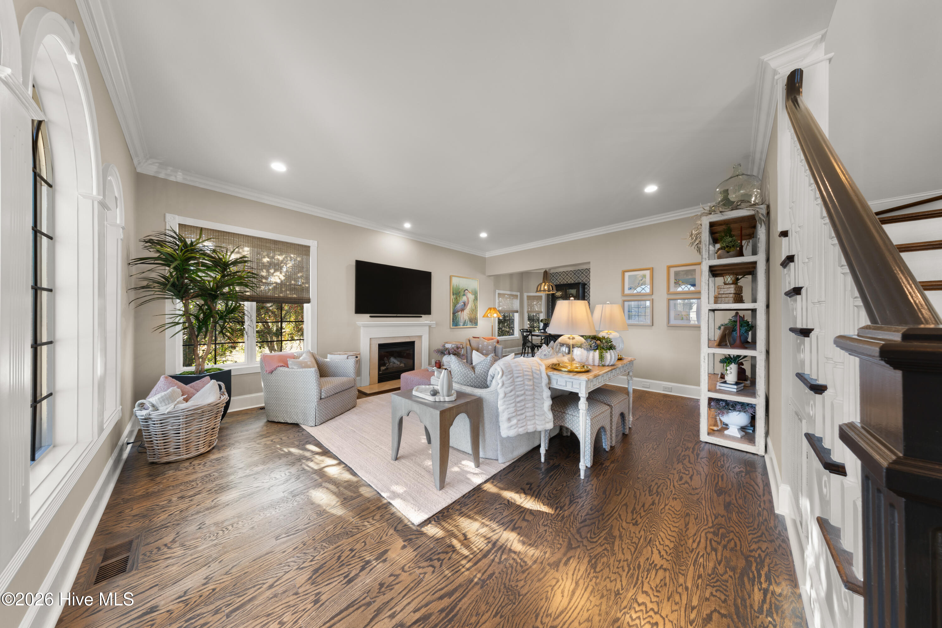 100549832 | Photo 15