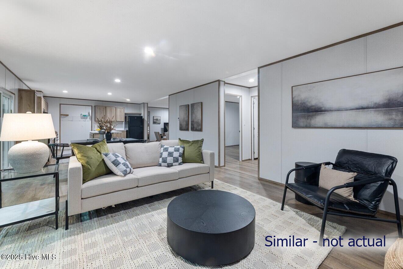 100547231 | Photo 28