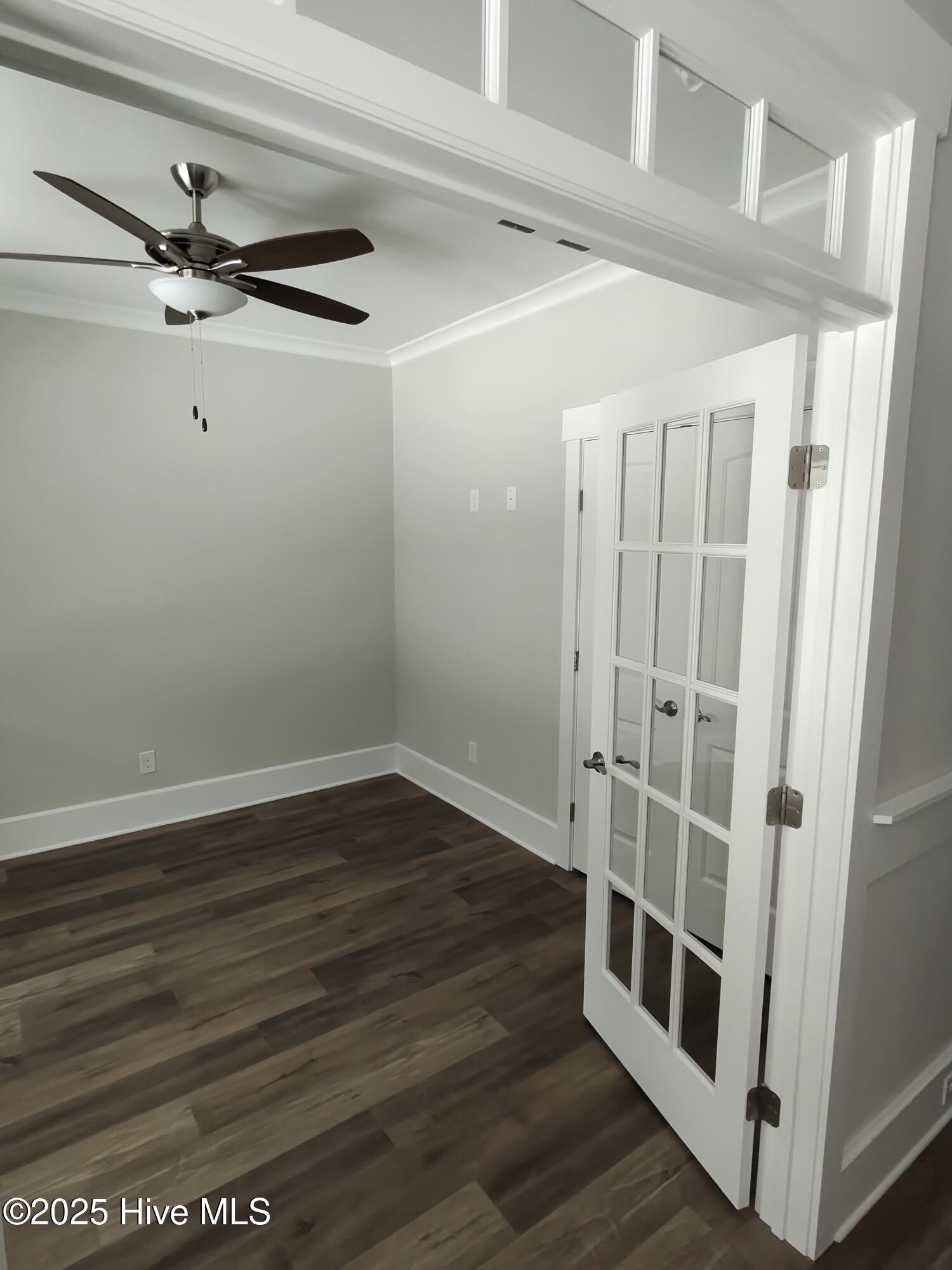 100518312 | Photo 37