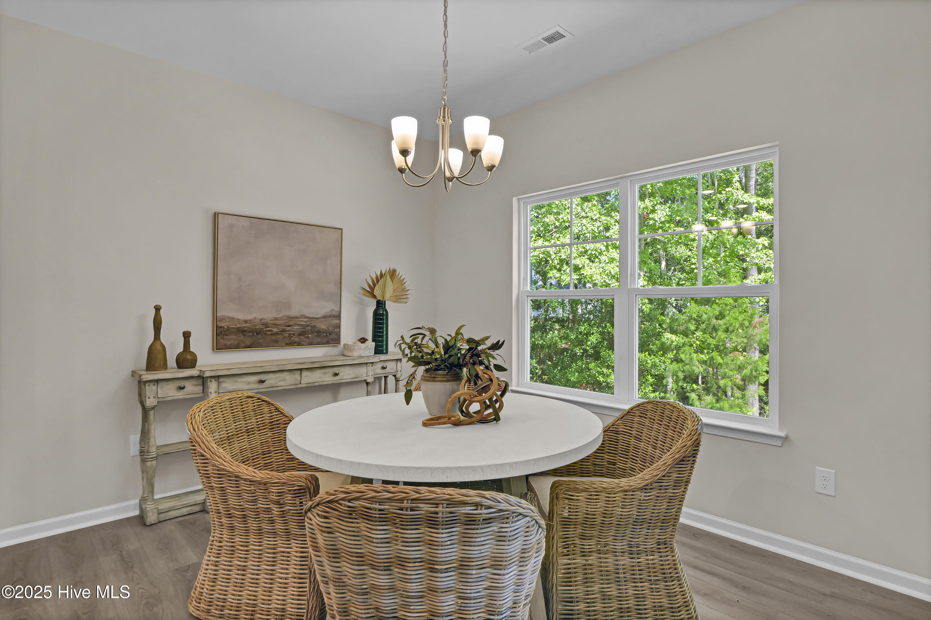 100514629 | Photo 13