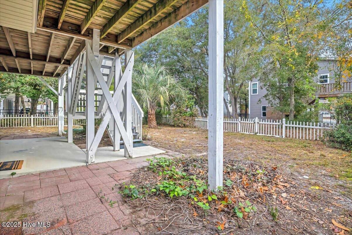 100543778 | Photo 47