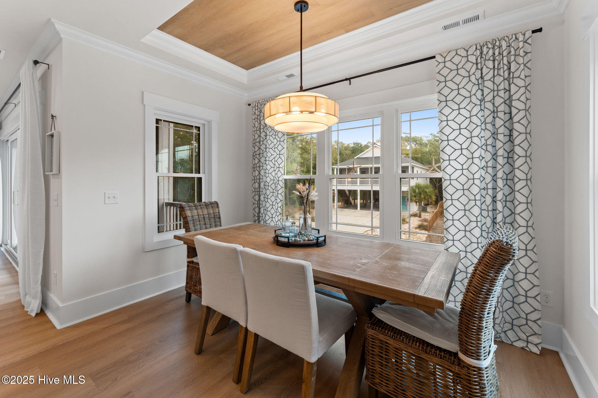 100559638 | Photo 41