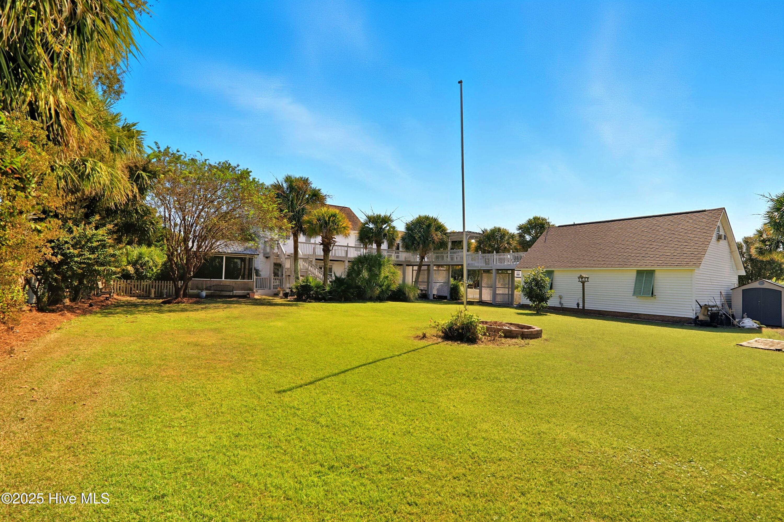 100532485 | Photo 38