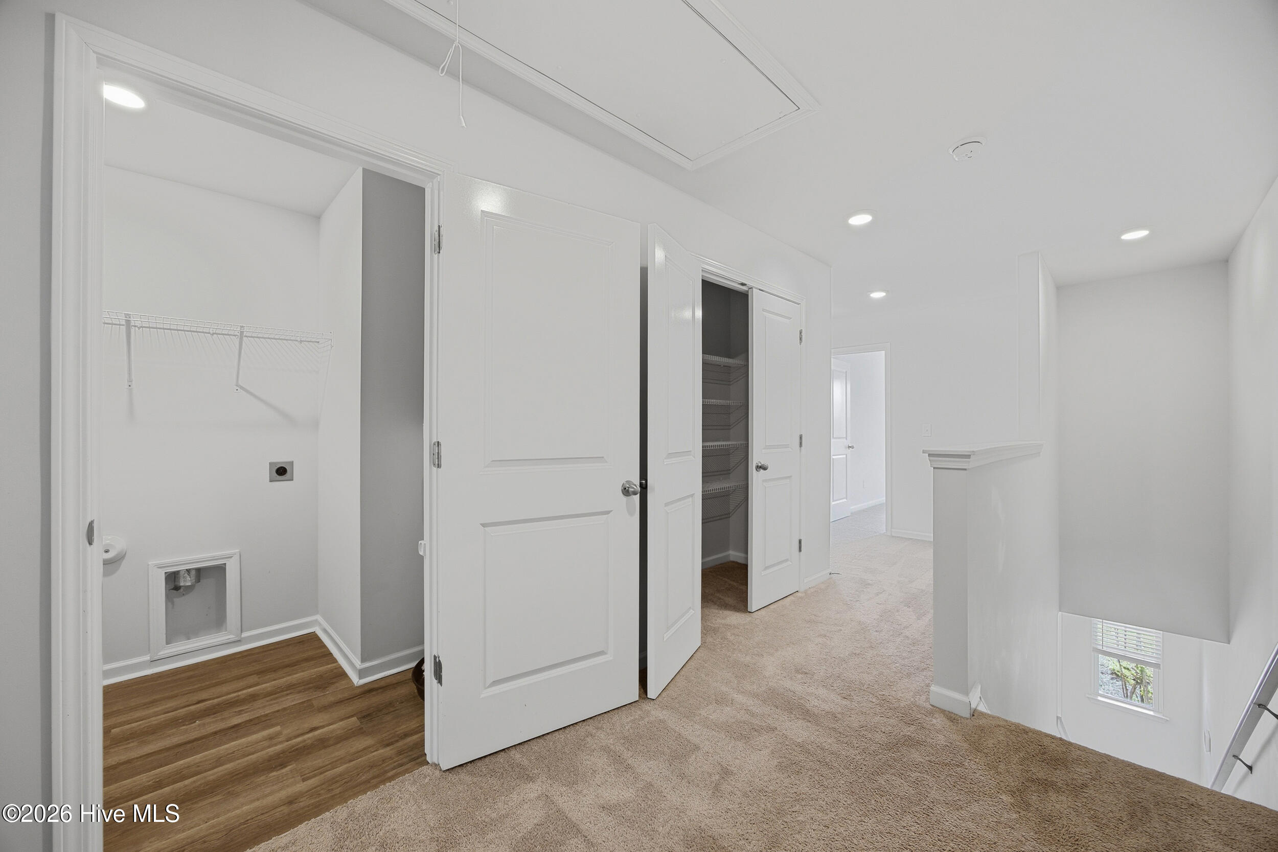 100566602 | Photo 16