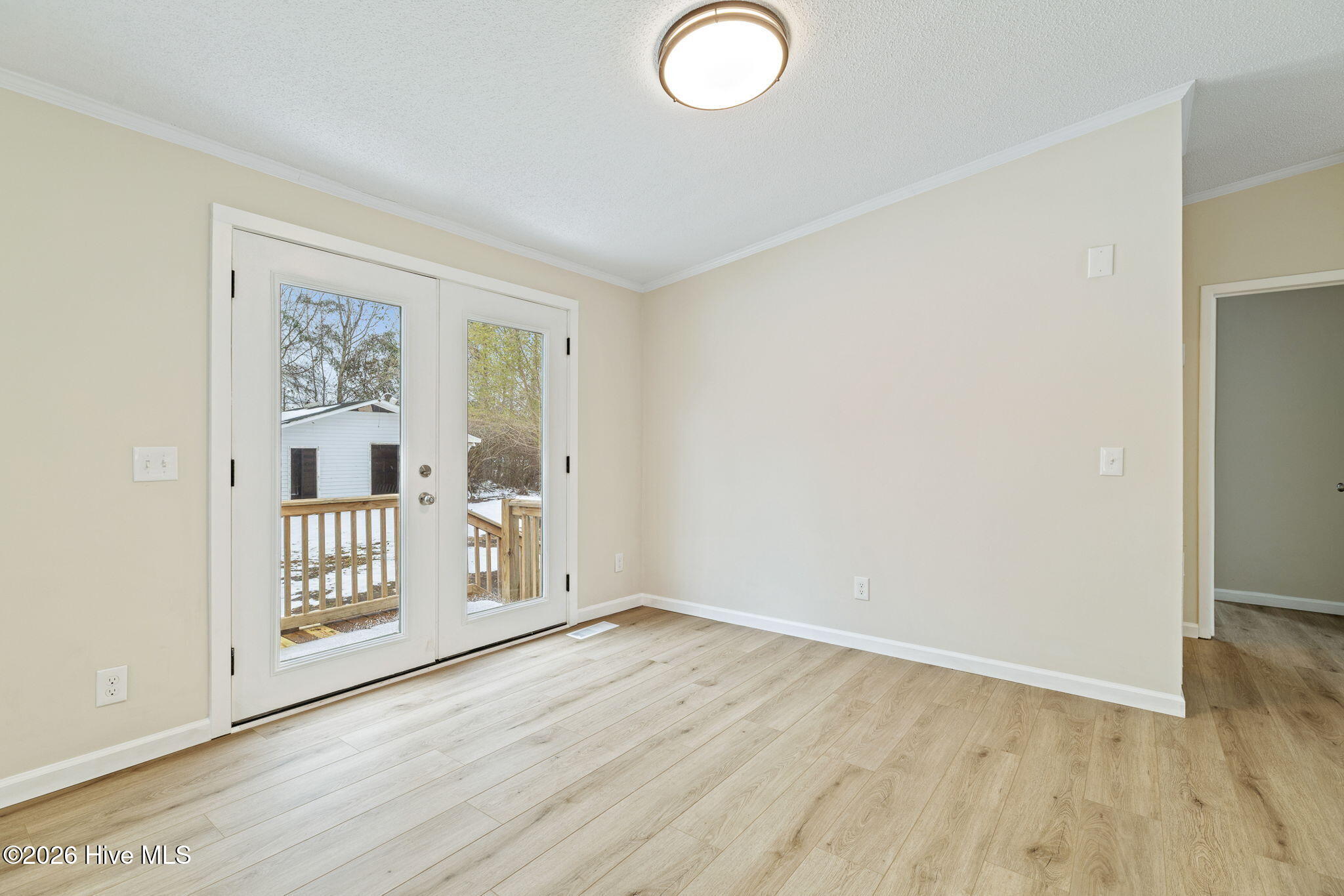 100552963 | Photo 14