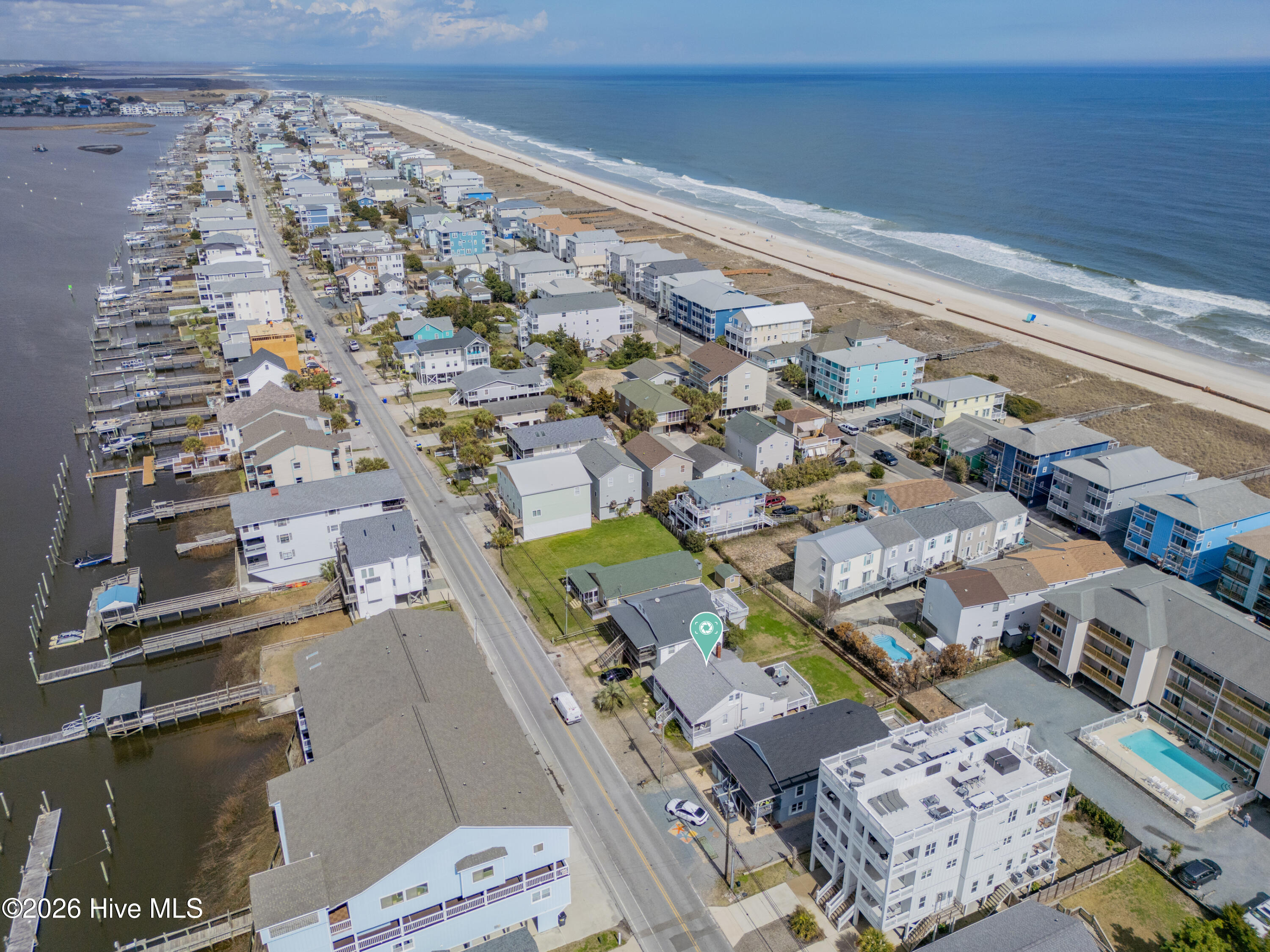 100559910 | Photo 42