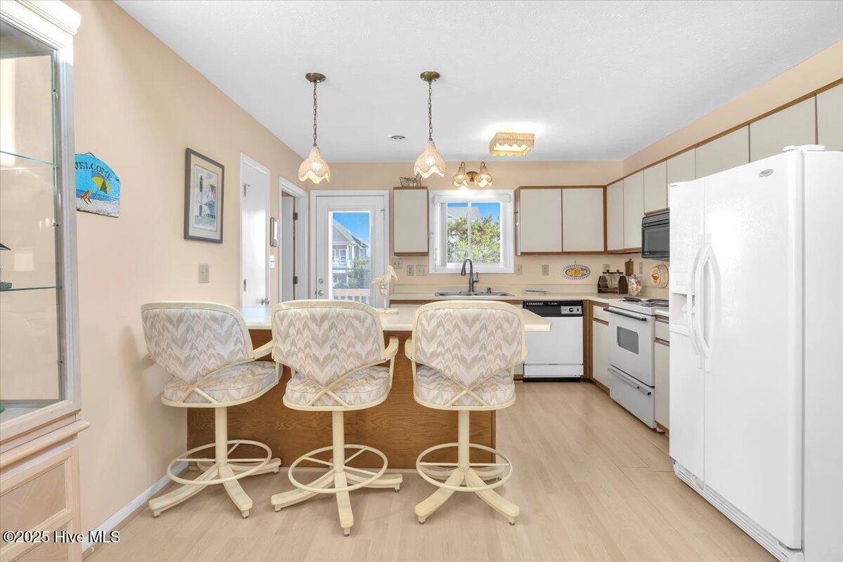 100527550 | Photo 11