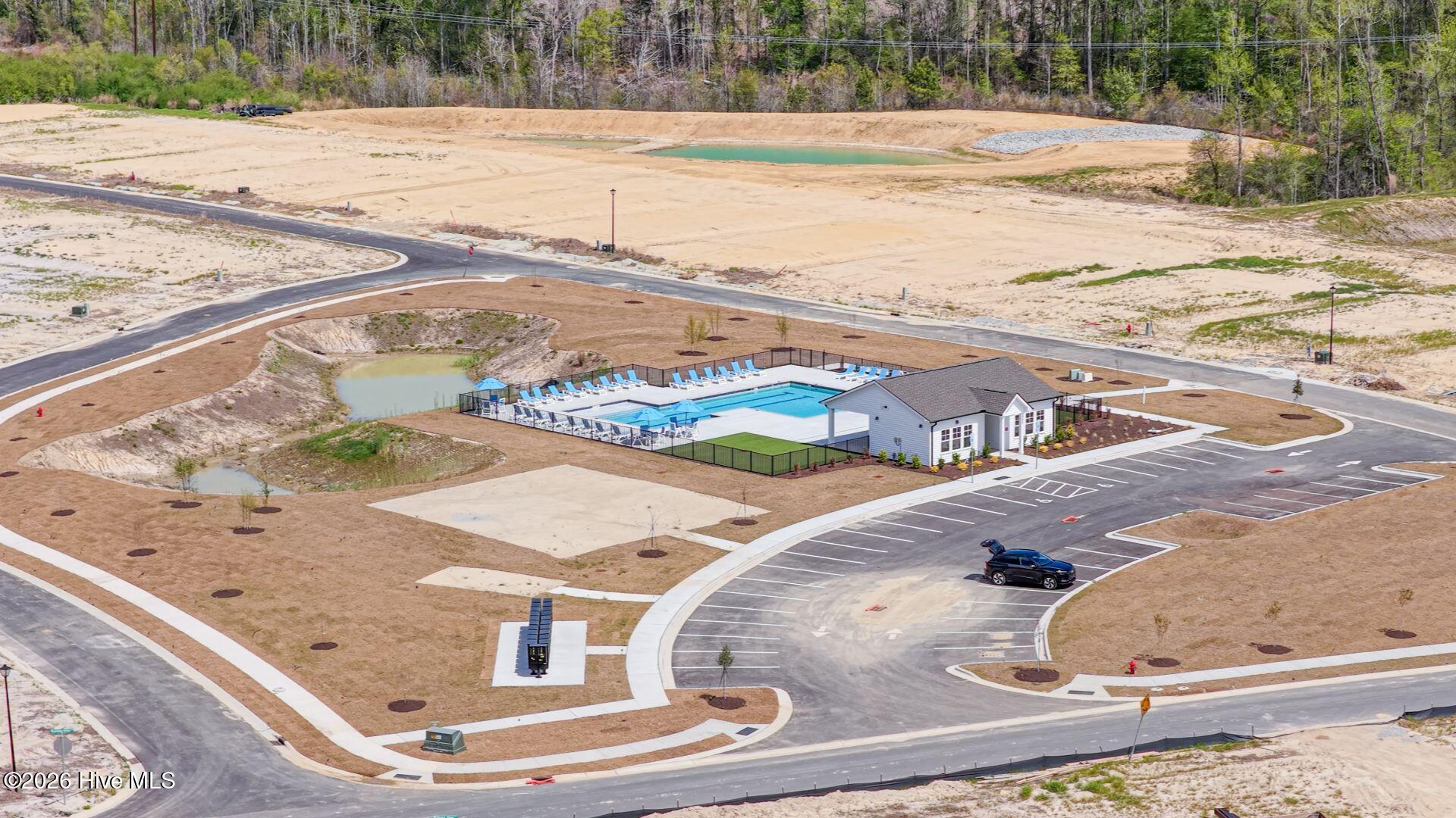 100565396 | Photo 30