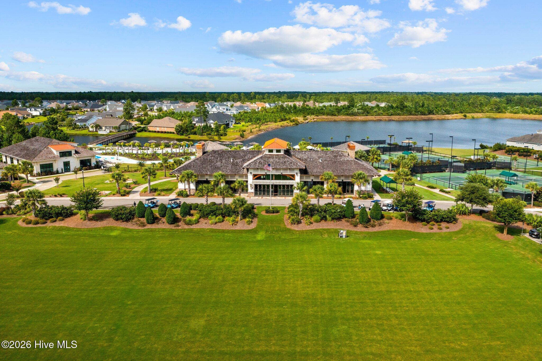 100558232 | Photo 60