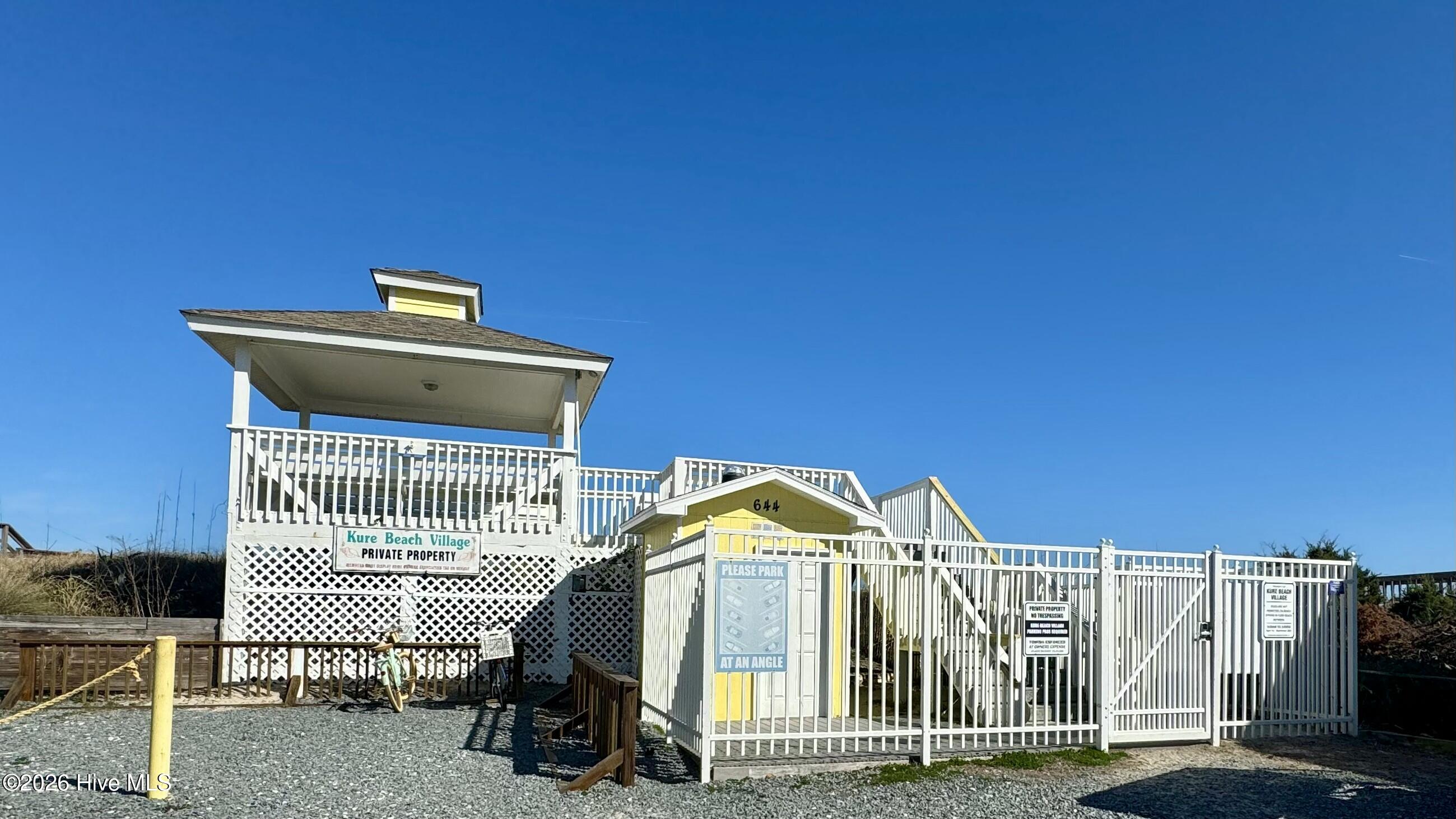 100558104 | Photo 11