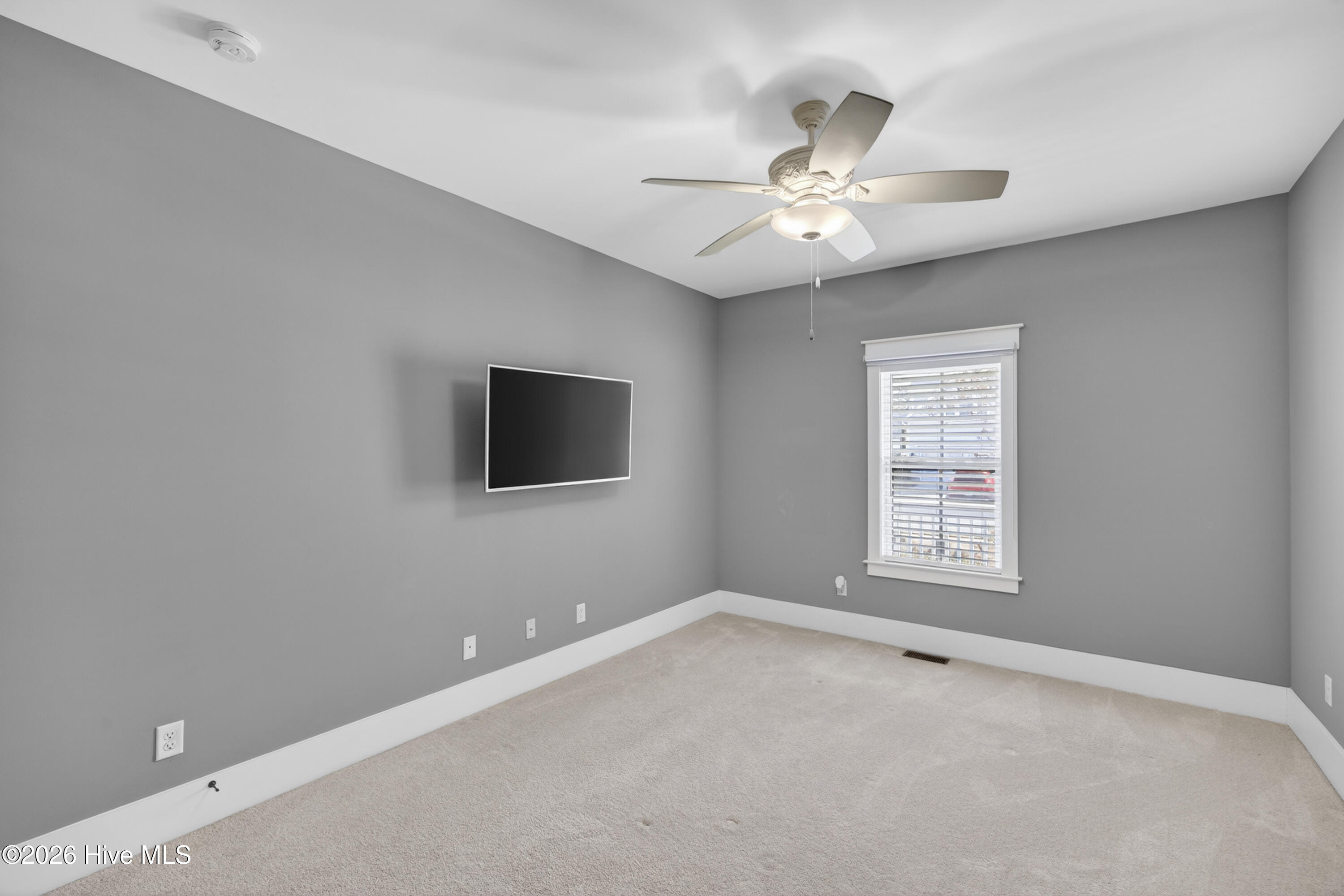 100555140 | Photo 29