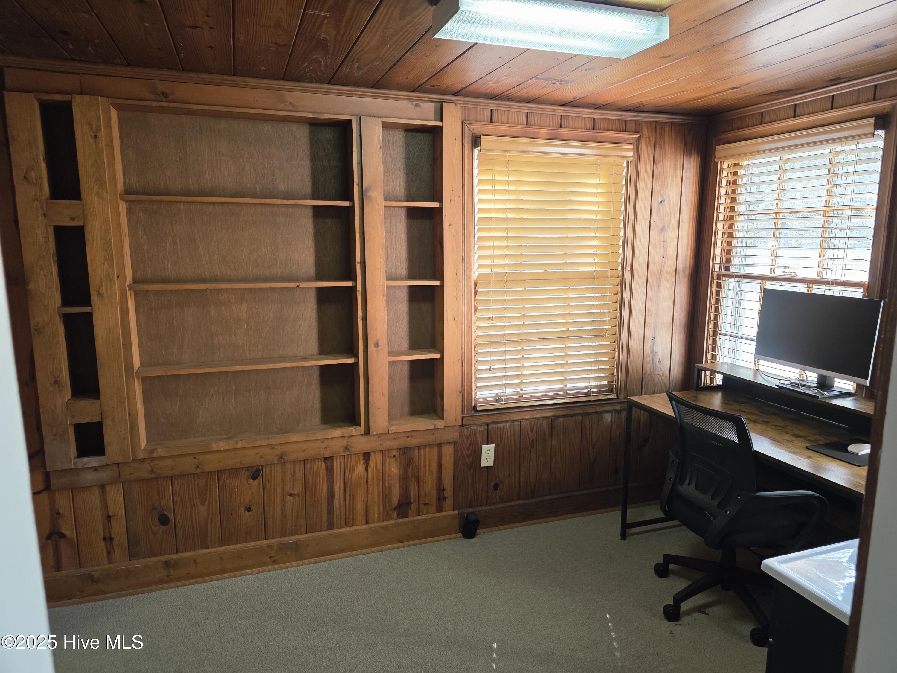 100537644 | Photo 15