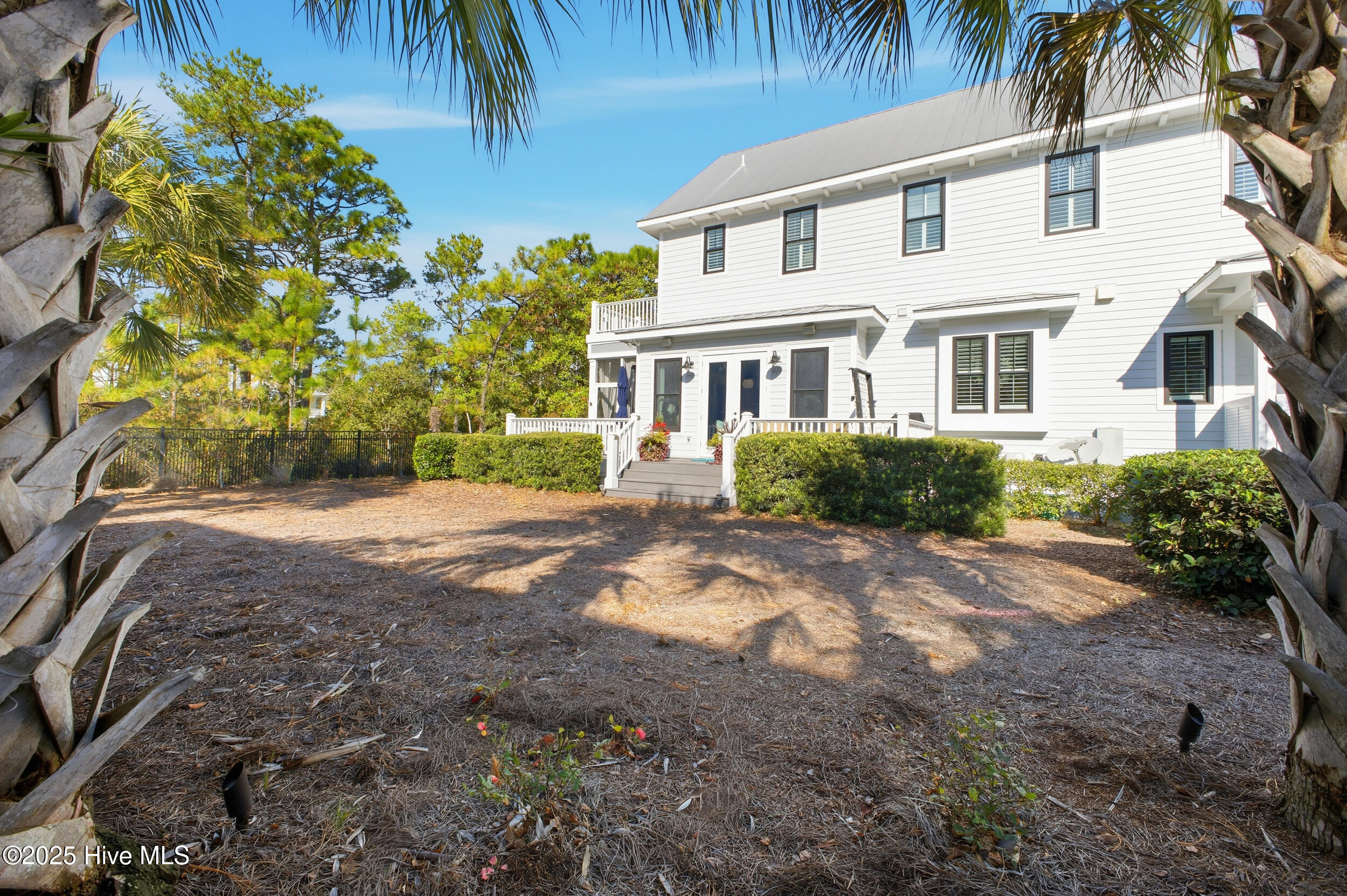 100543179 | Photo 67