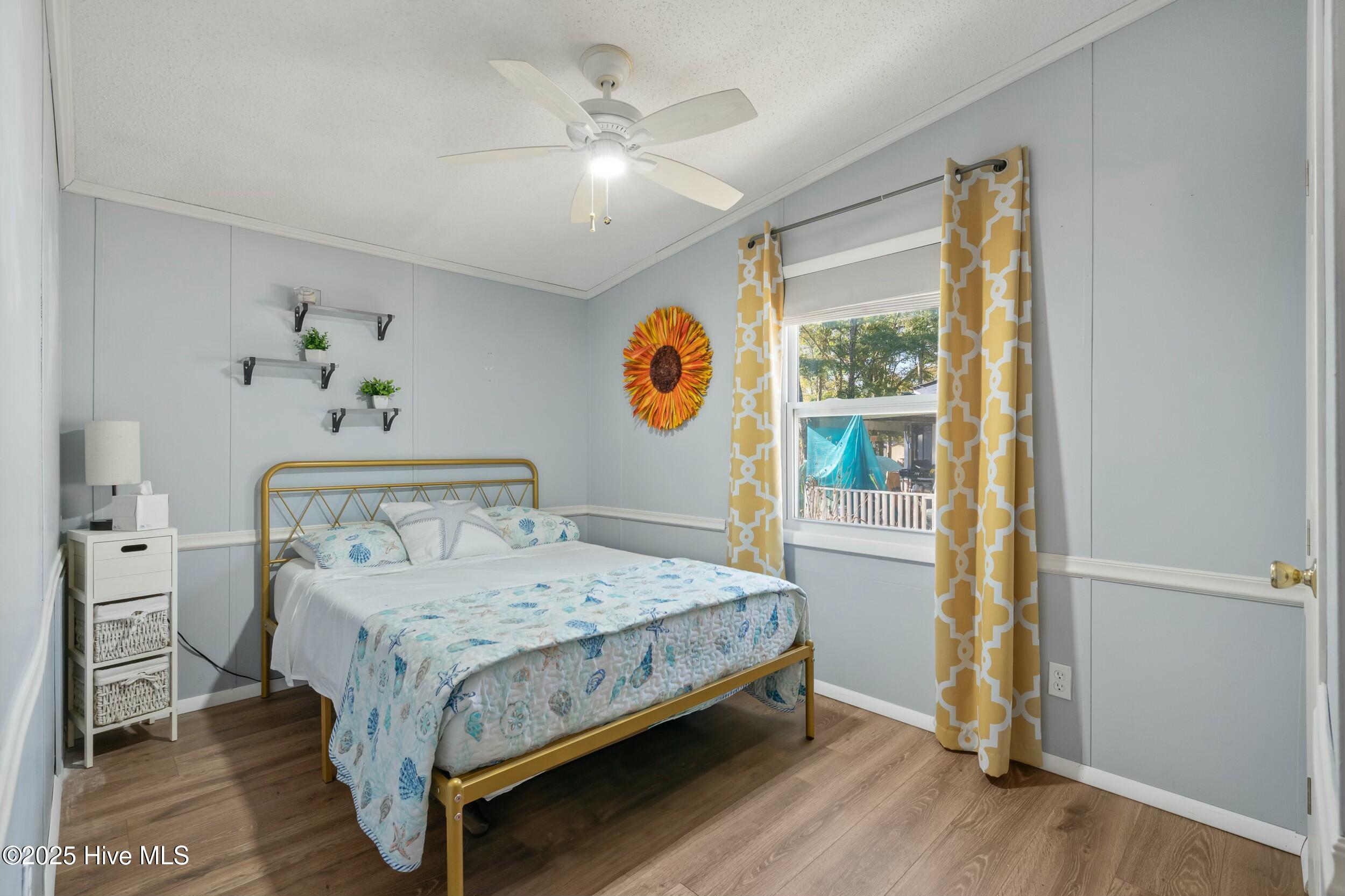 100482748 | Photo 18