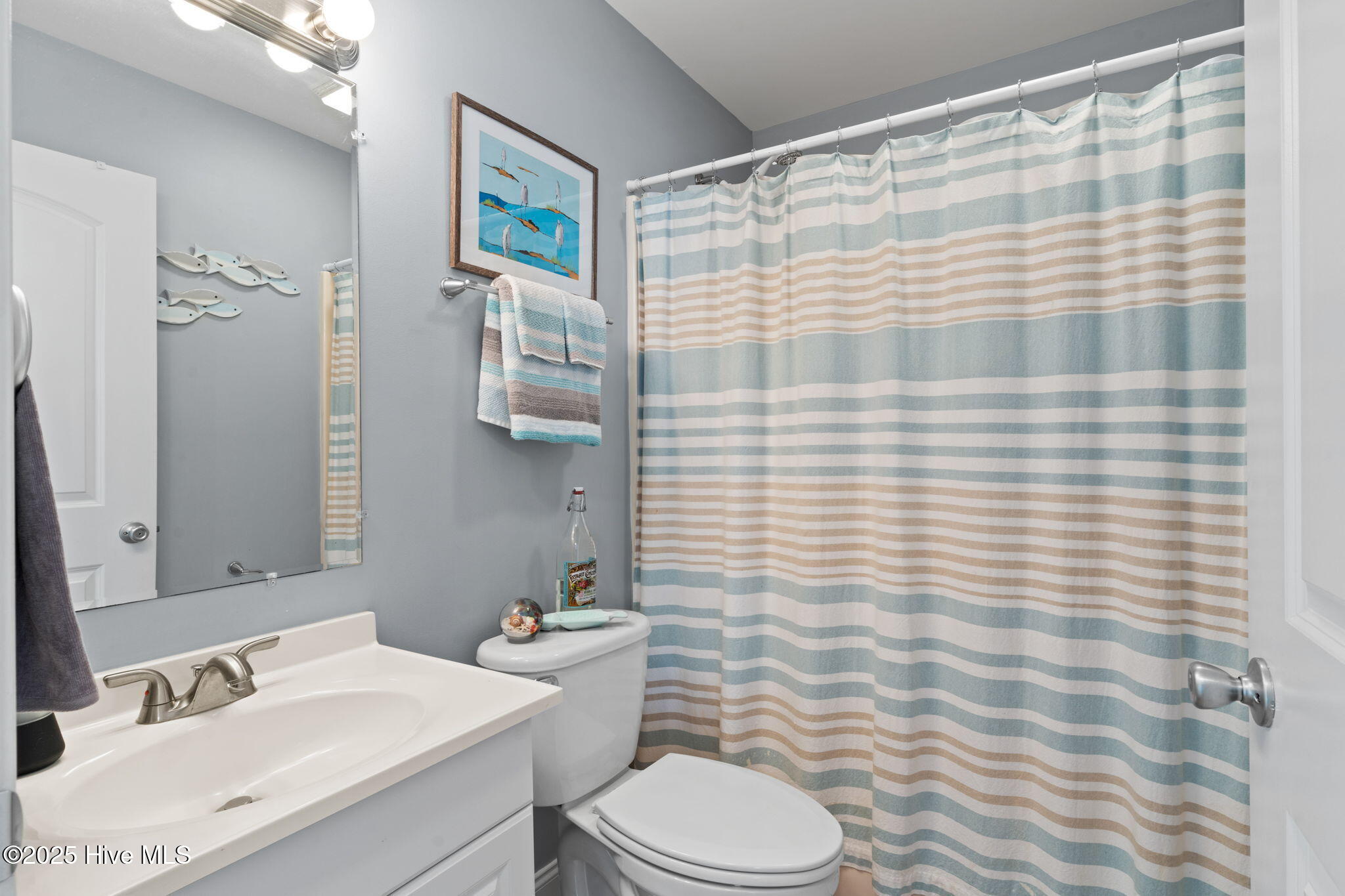 100541037 | Photo 26