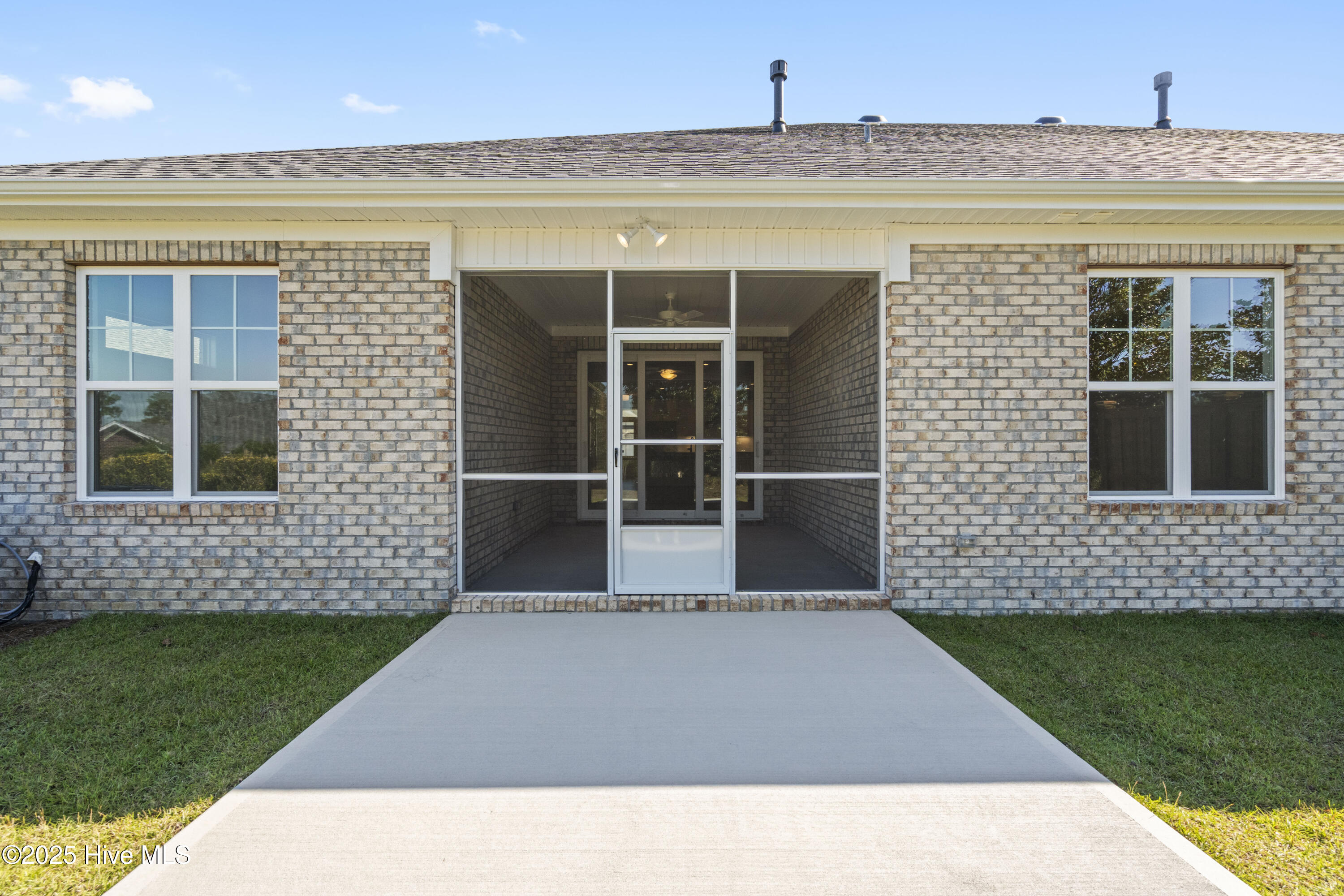 100522152 | Photo 39