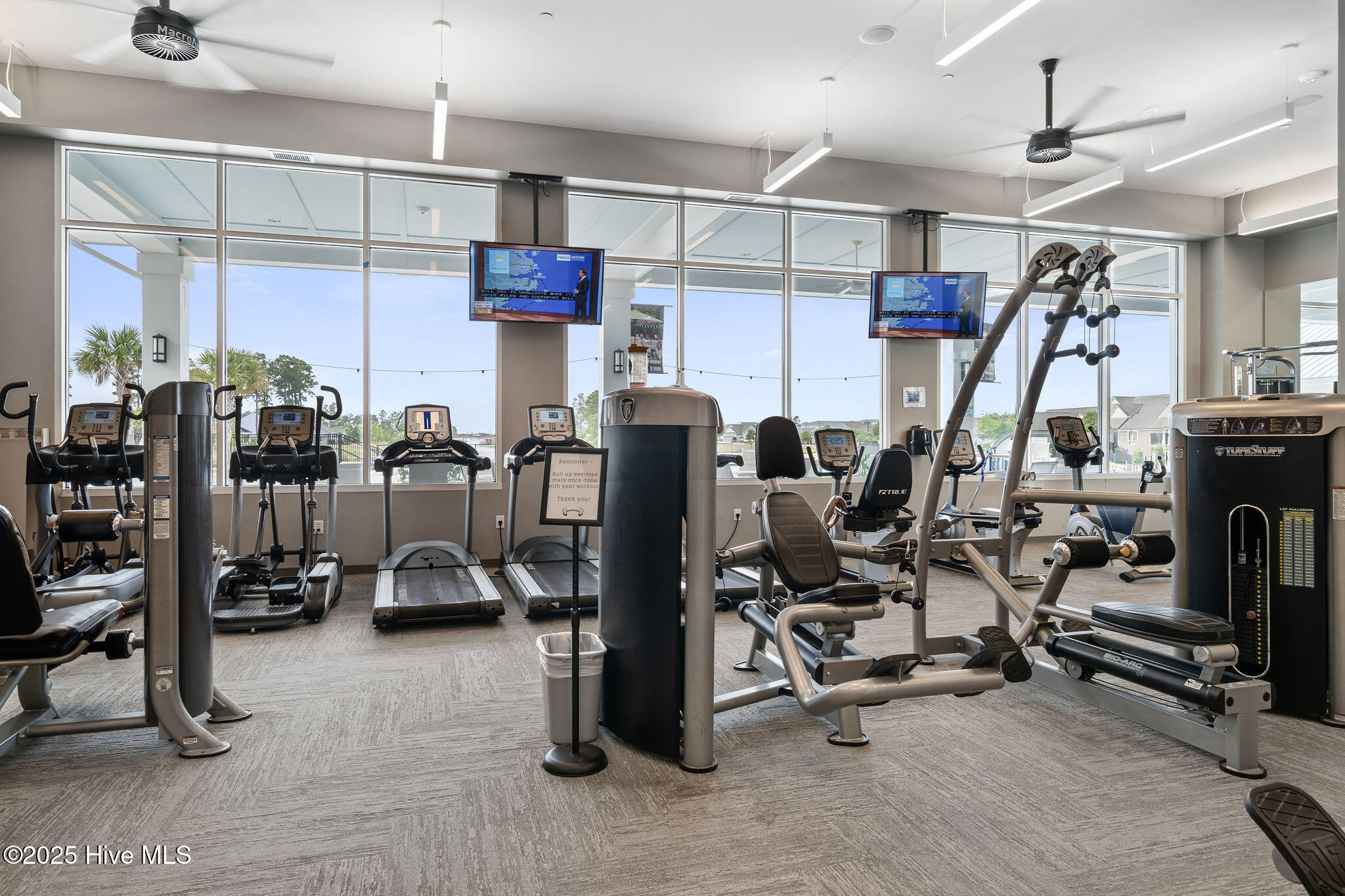 100522757 | Photo 49