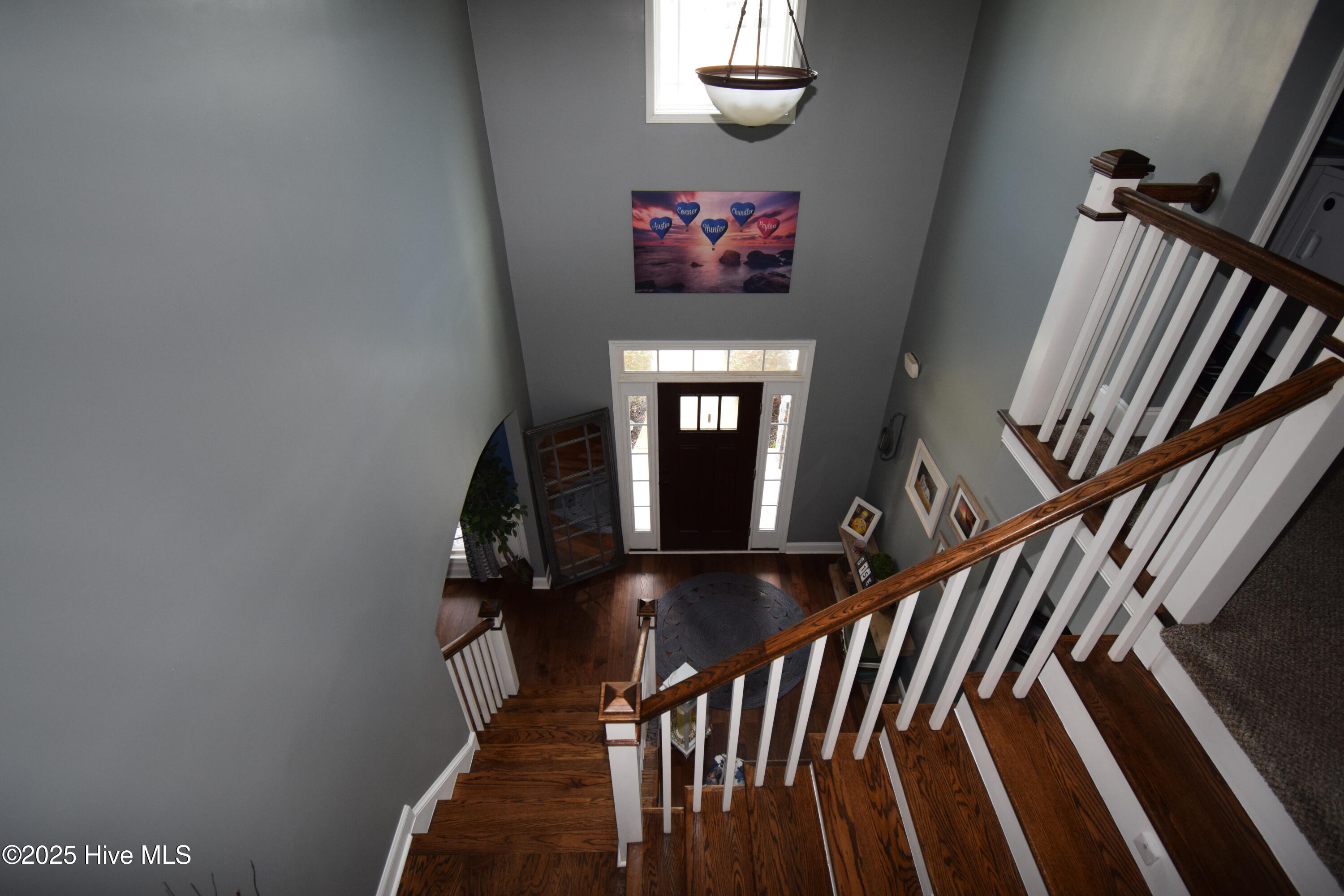 100566647 | Photo 10