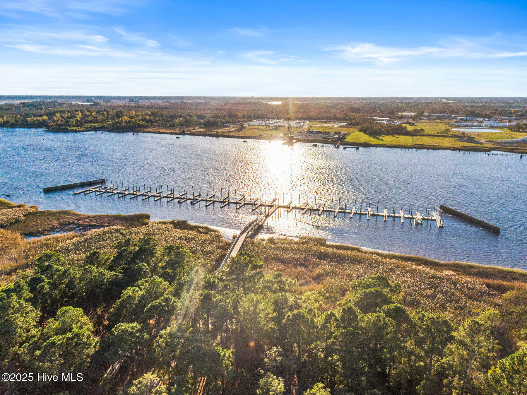 100537930 | Photo 53