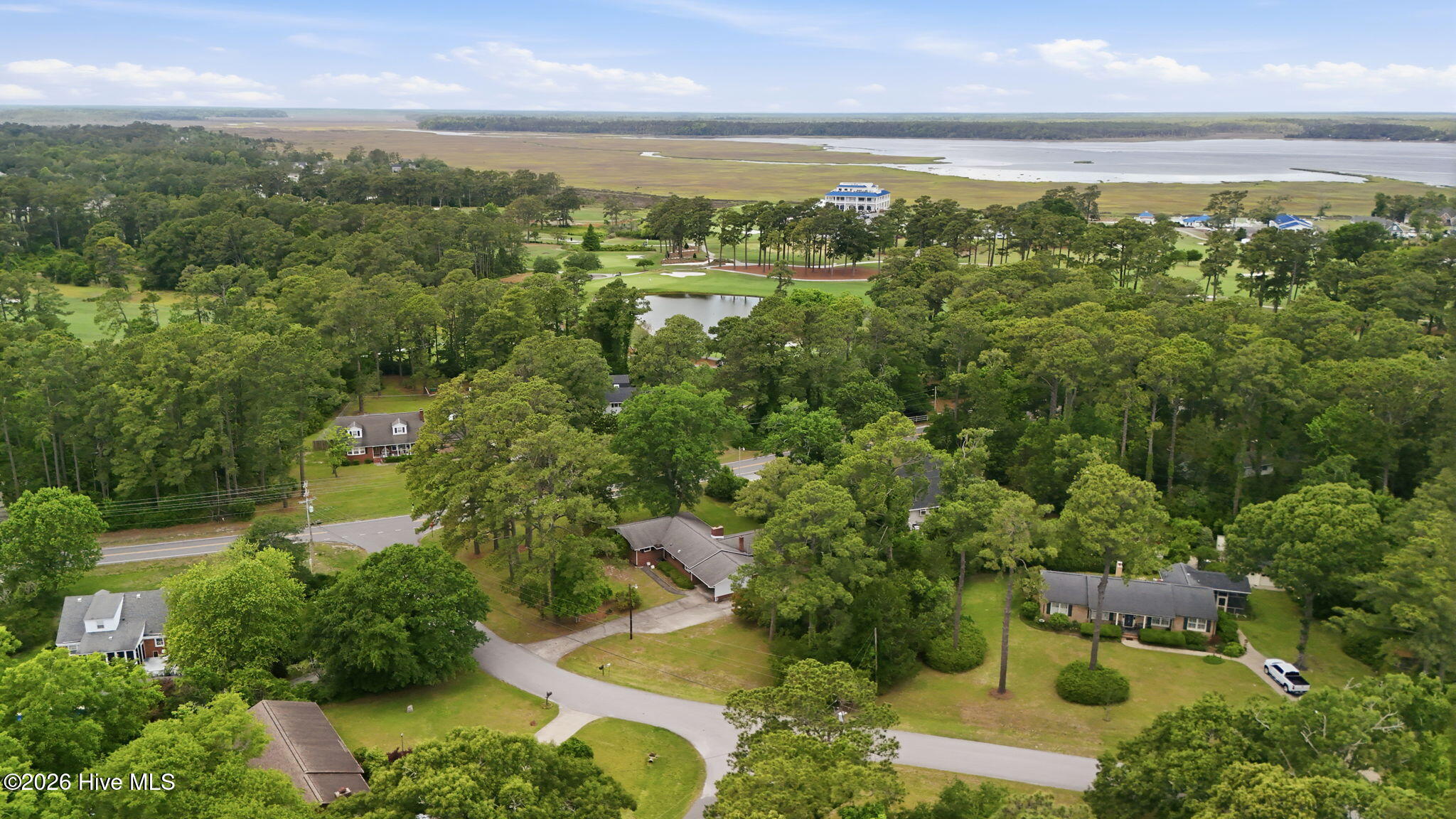 3030 Fairway Road,Morehead City