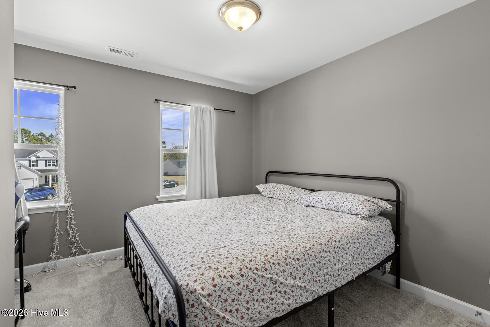 100562382 | Photo 16