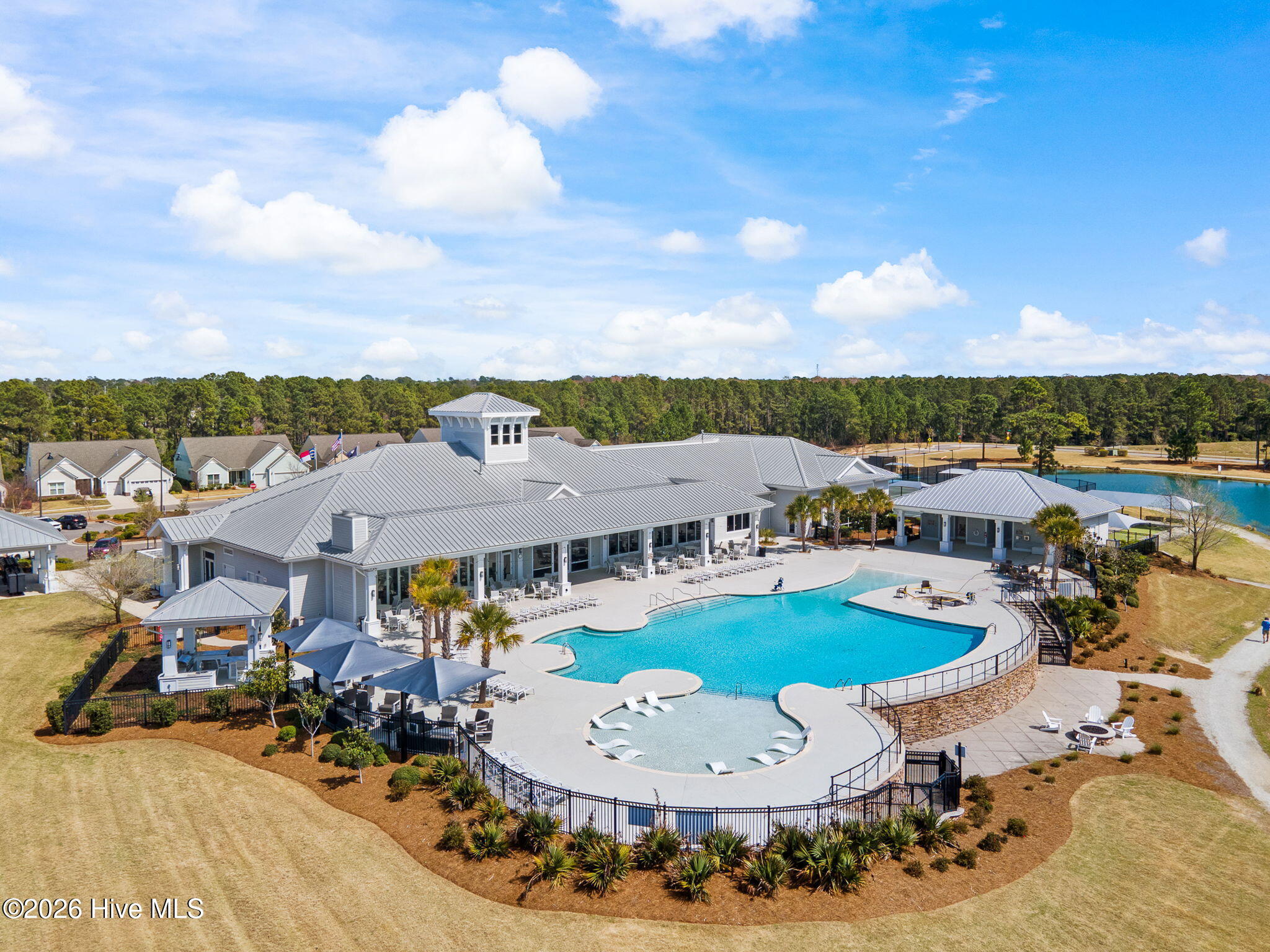 100564414 | Photo 62