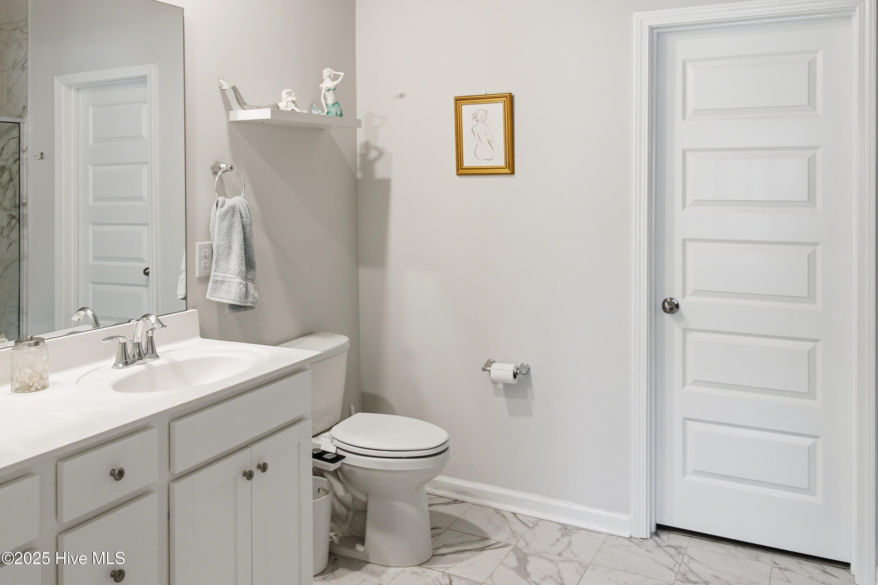 100538754 | Photo 17