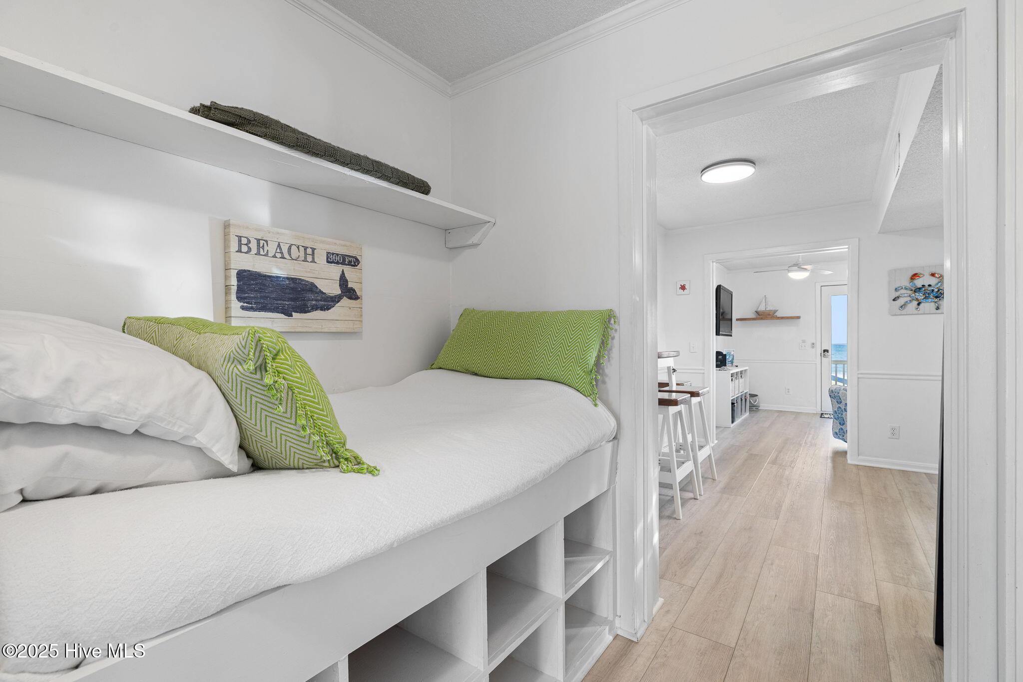 100540099 | Photo 18