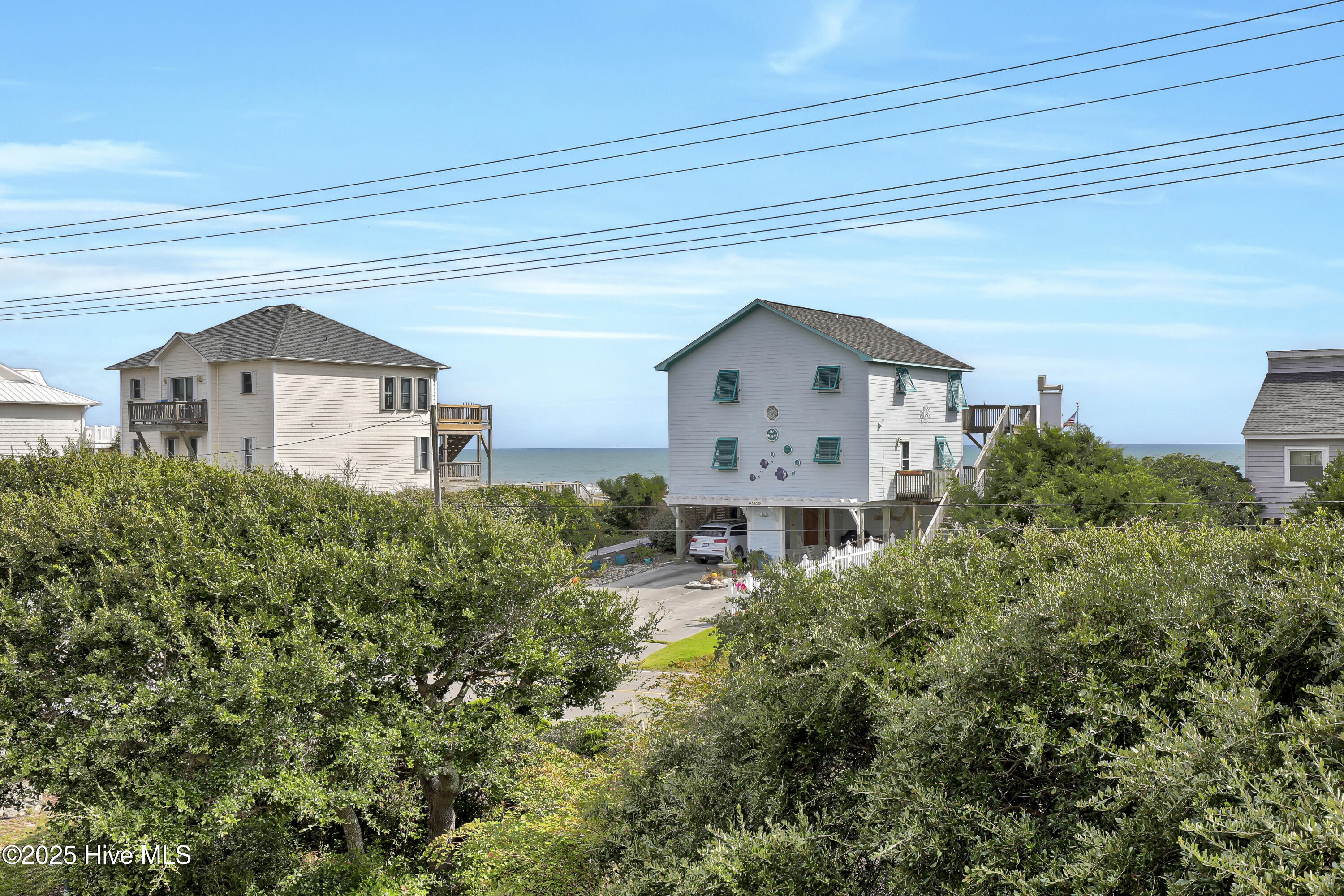 100535648 | Photo 14