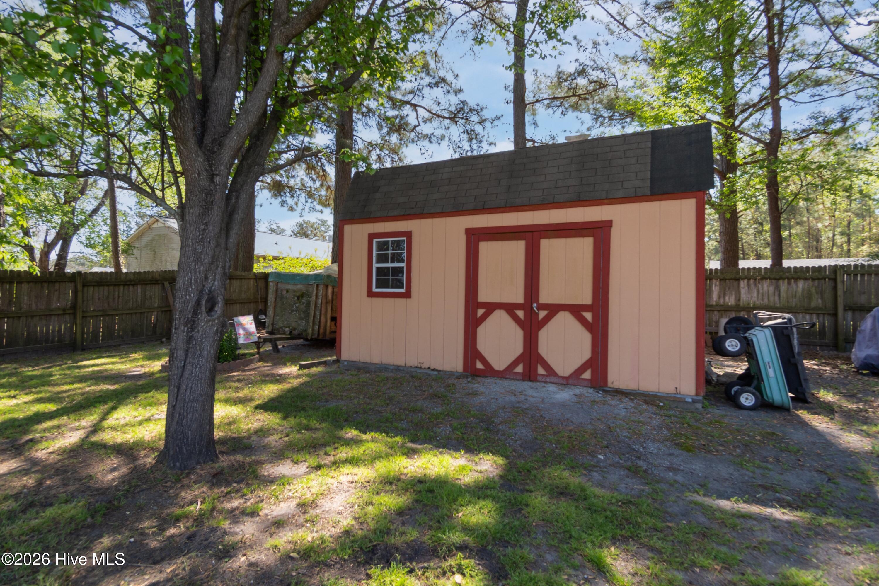 100564108 | Photo 39