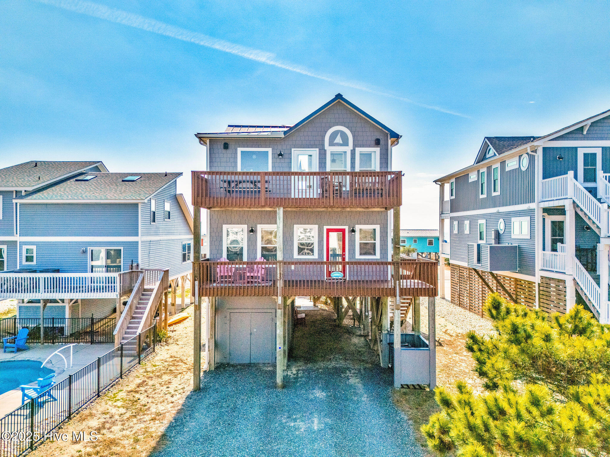 1017 1st Street, Surf City, NC, 28445