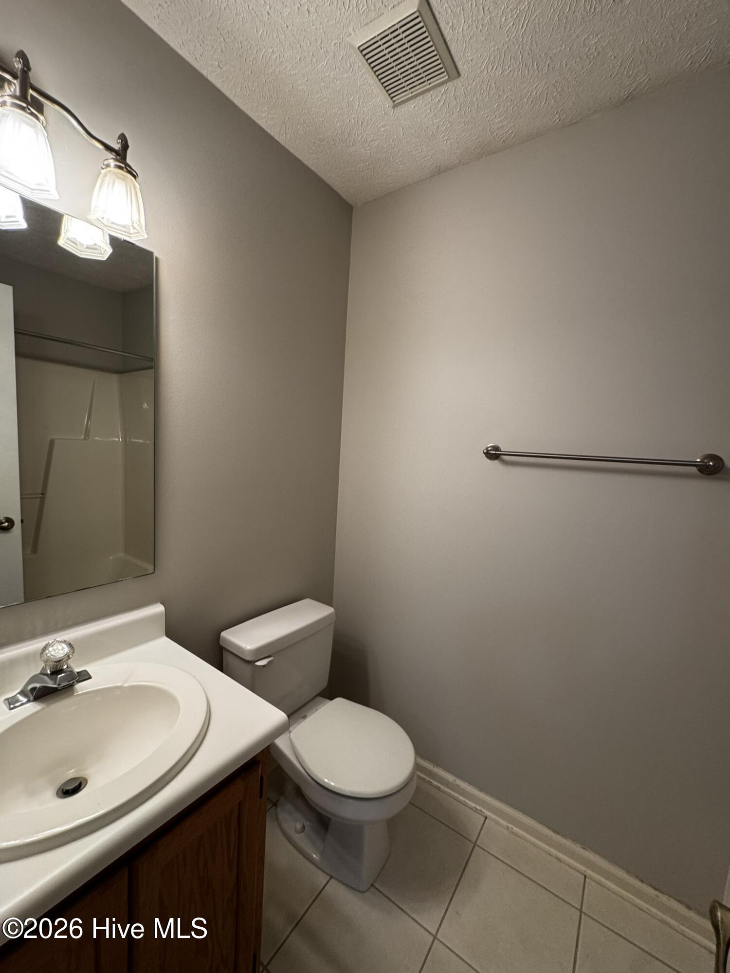 100550943 | Photo 16