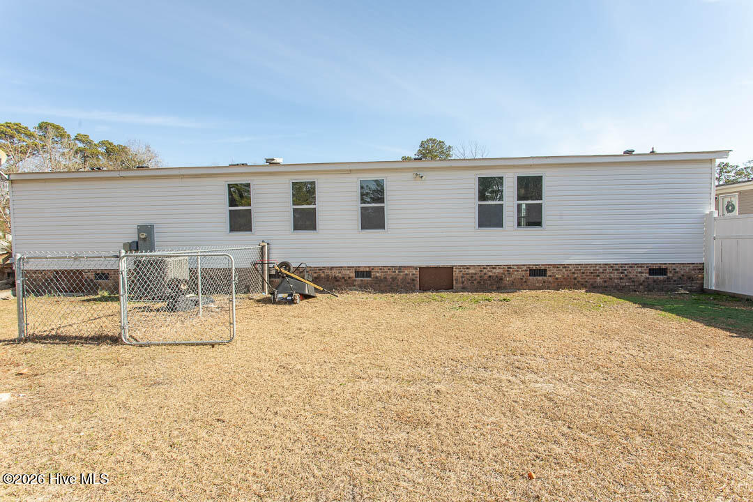 100549919 | Photo 33