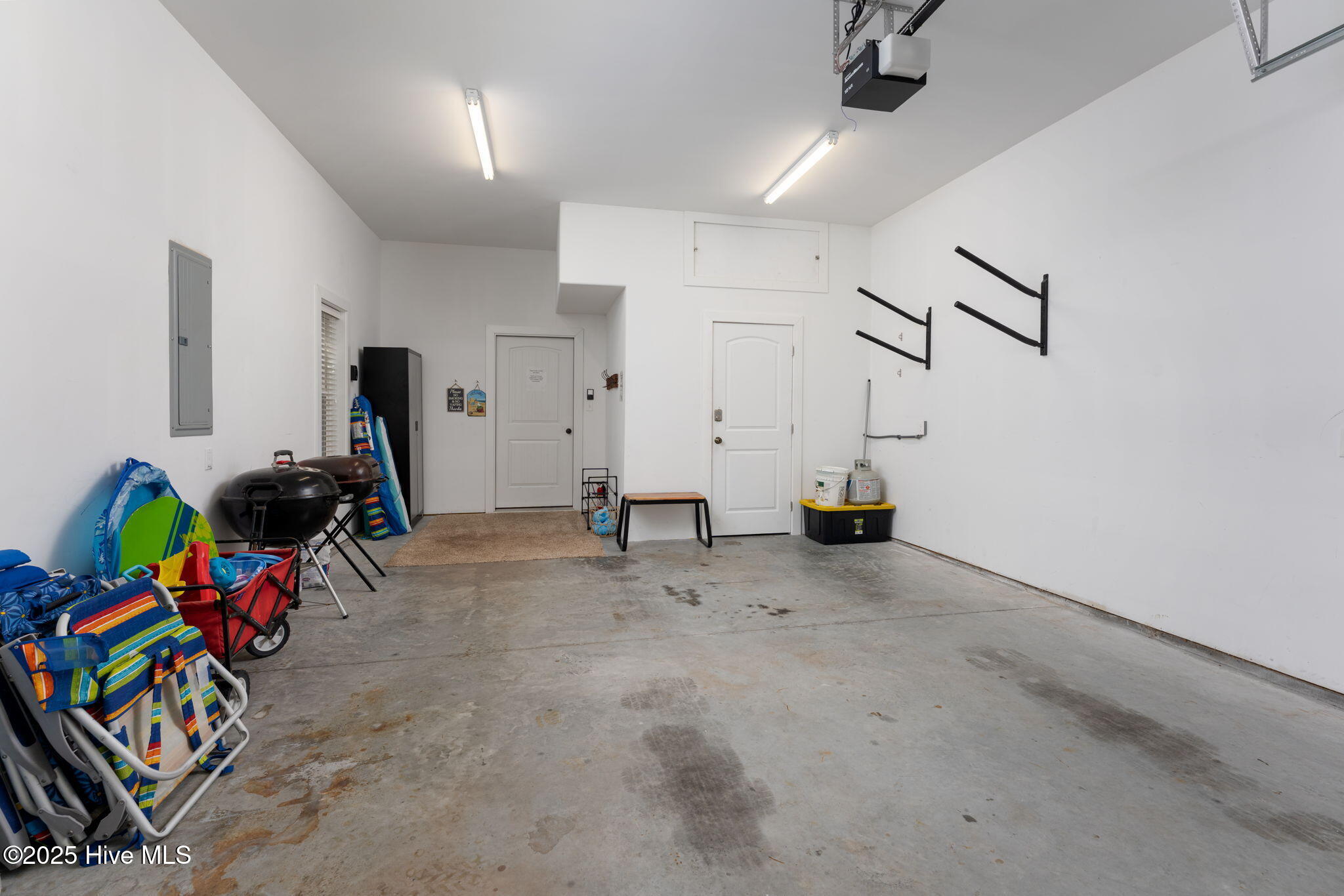 100537095 | Photo 59