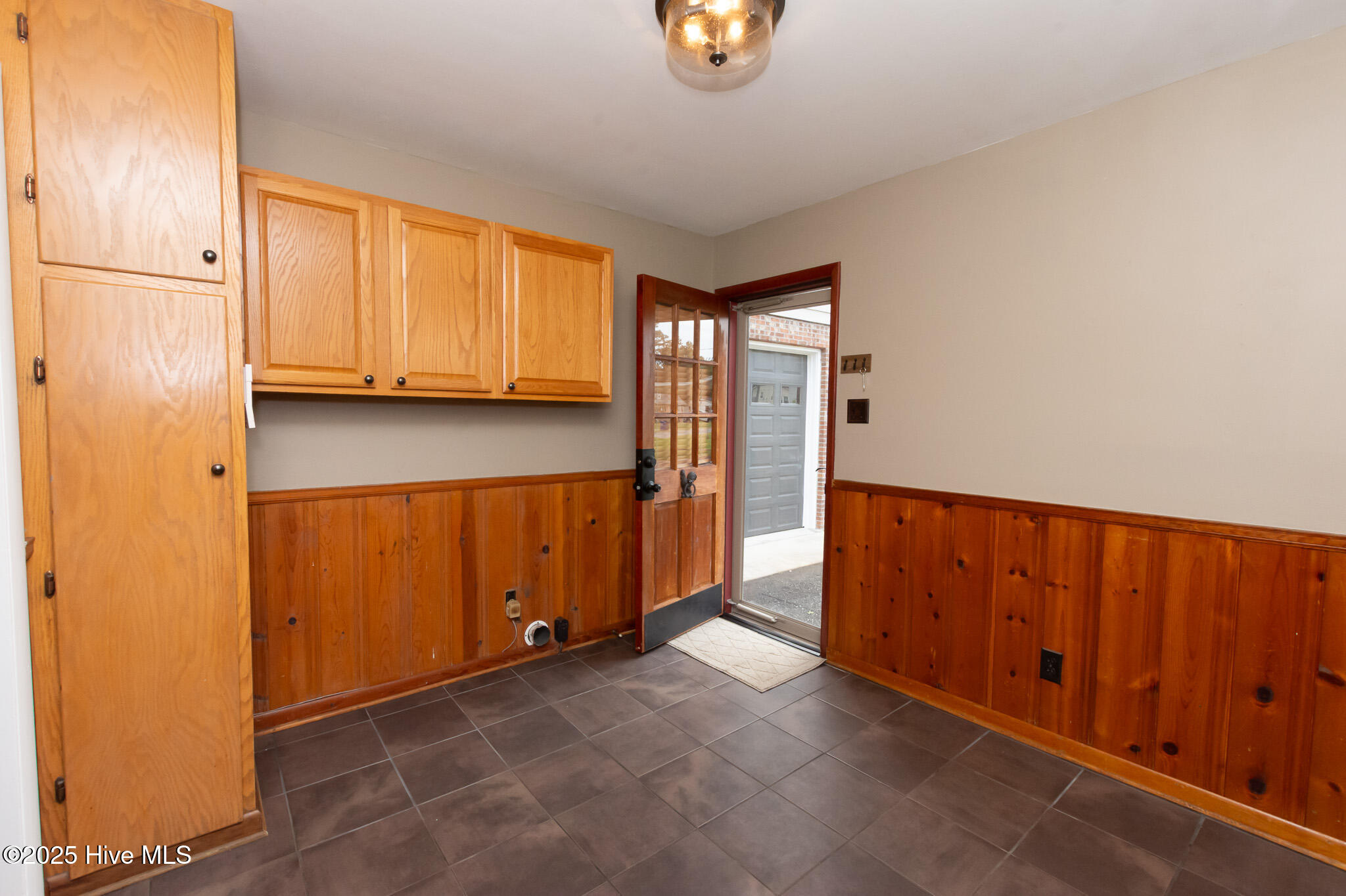 100529268 | Photo 33