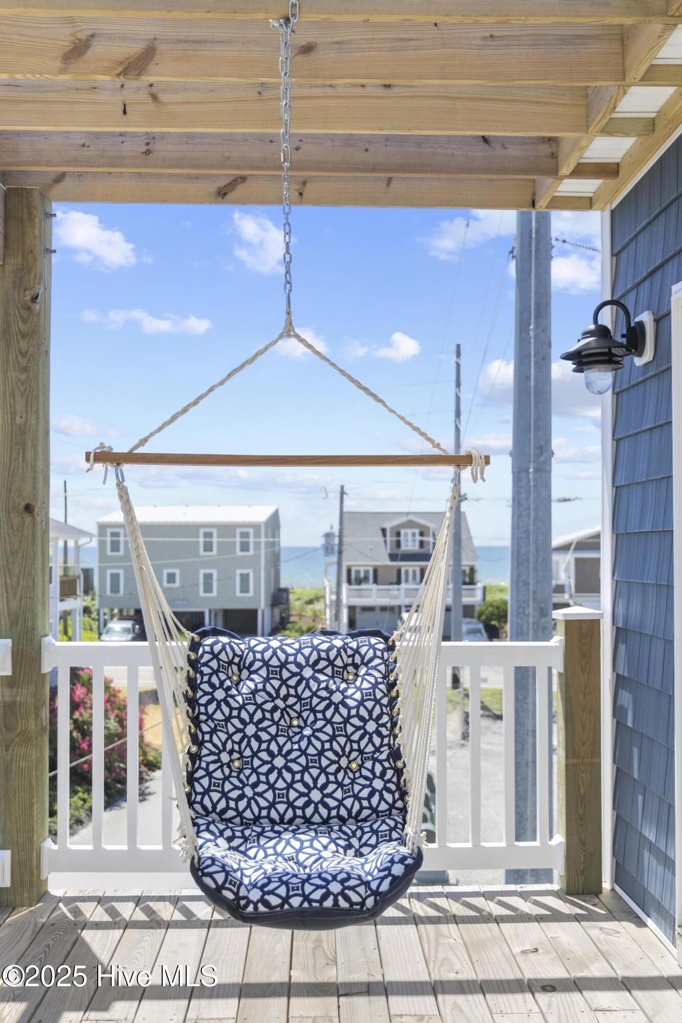 100498543 | Photo 107