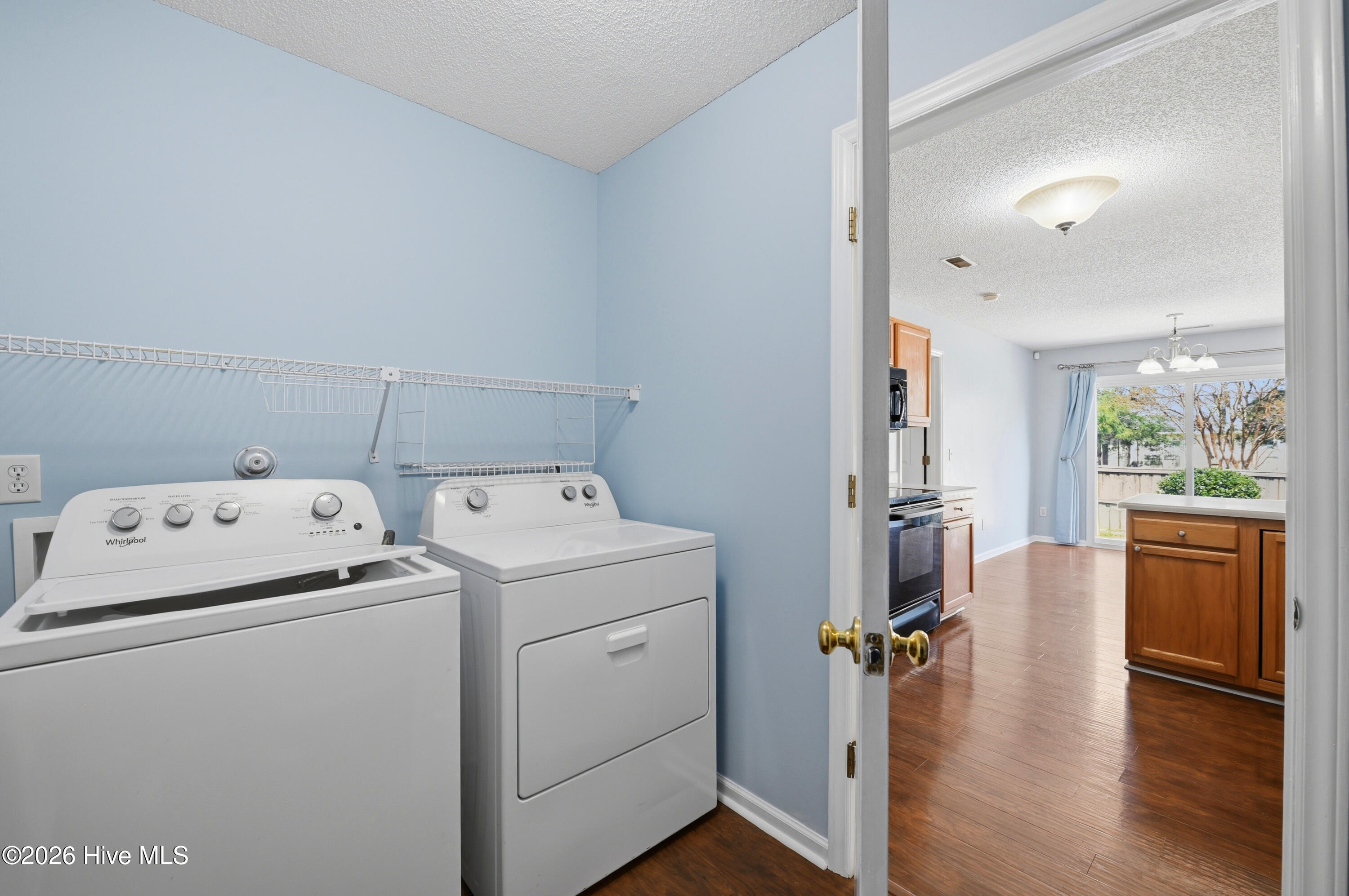 100564031 | Photo 28