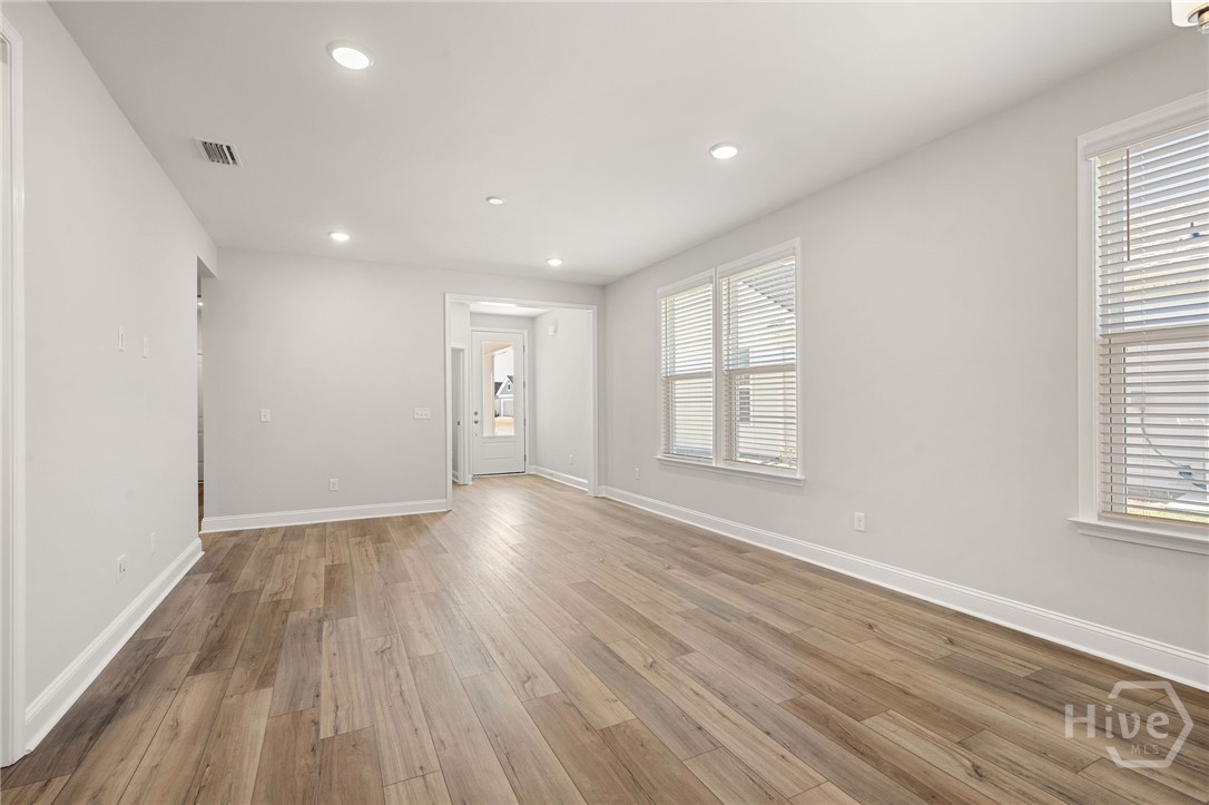 Pictures, photographs, colors, features, and sizes are for illustration purposes only and will vary from the homes as built.