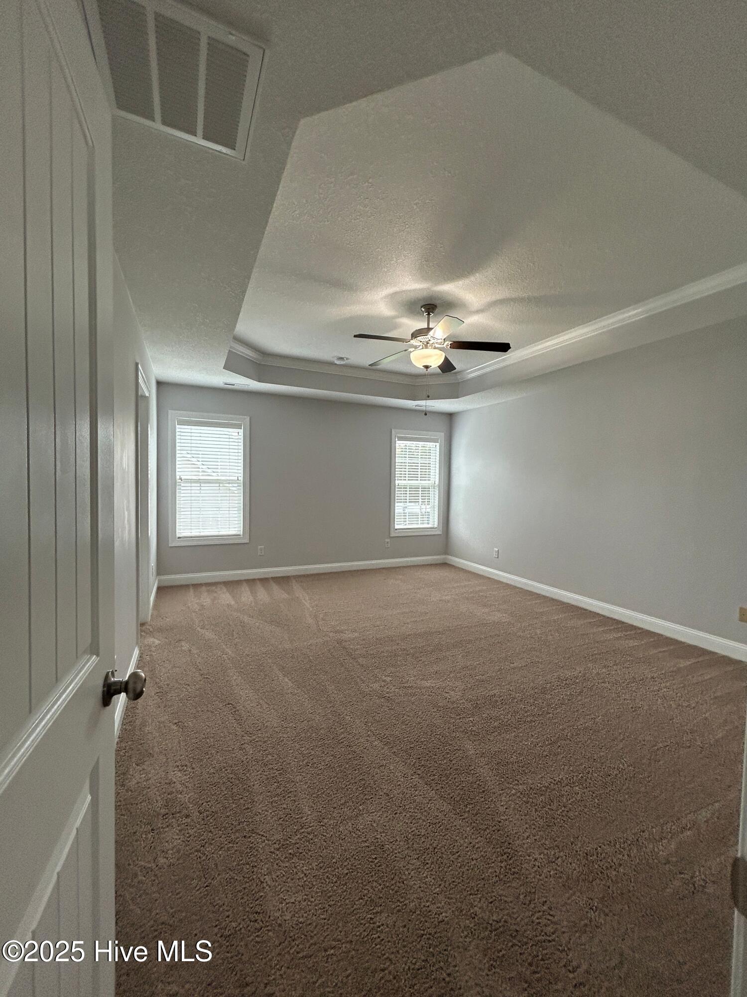 100528484 | Photo 28