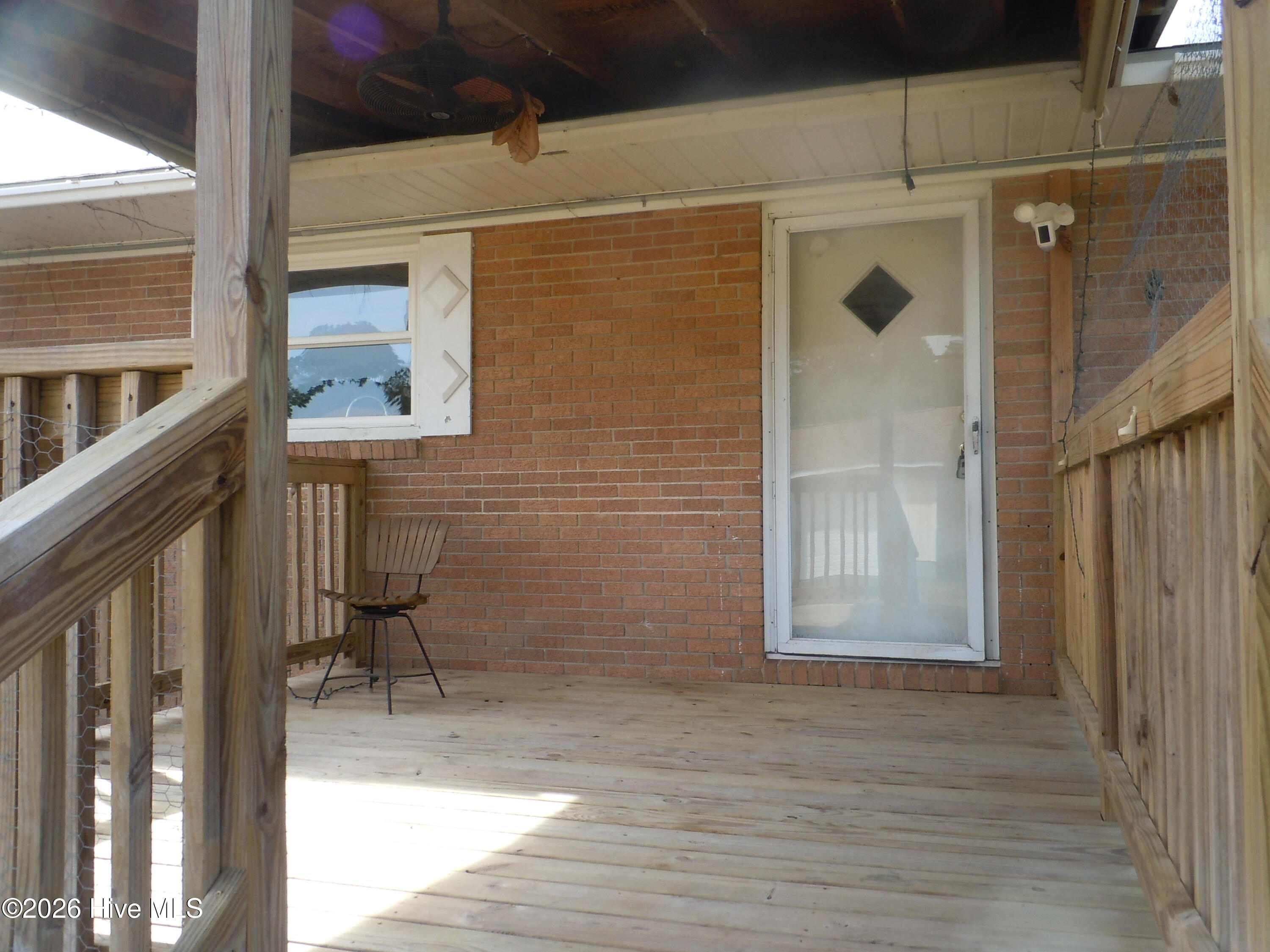 100565752 | Photo 41